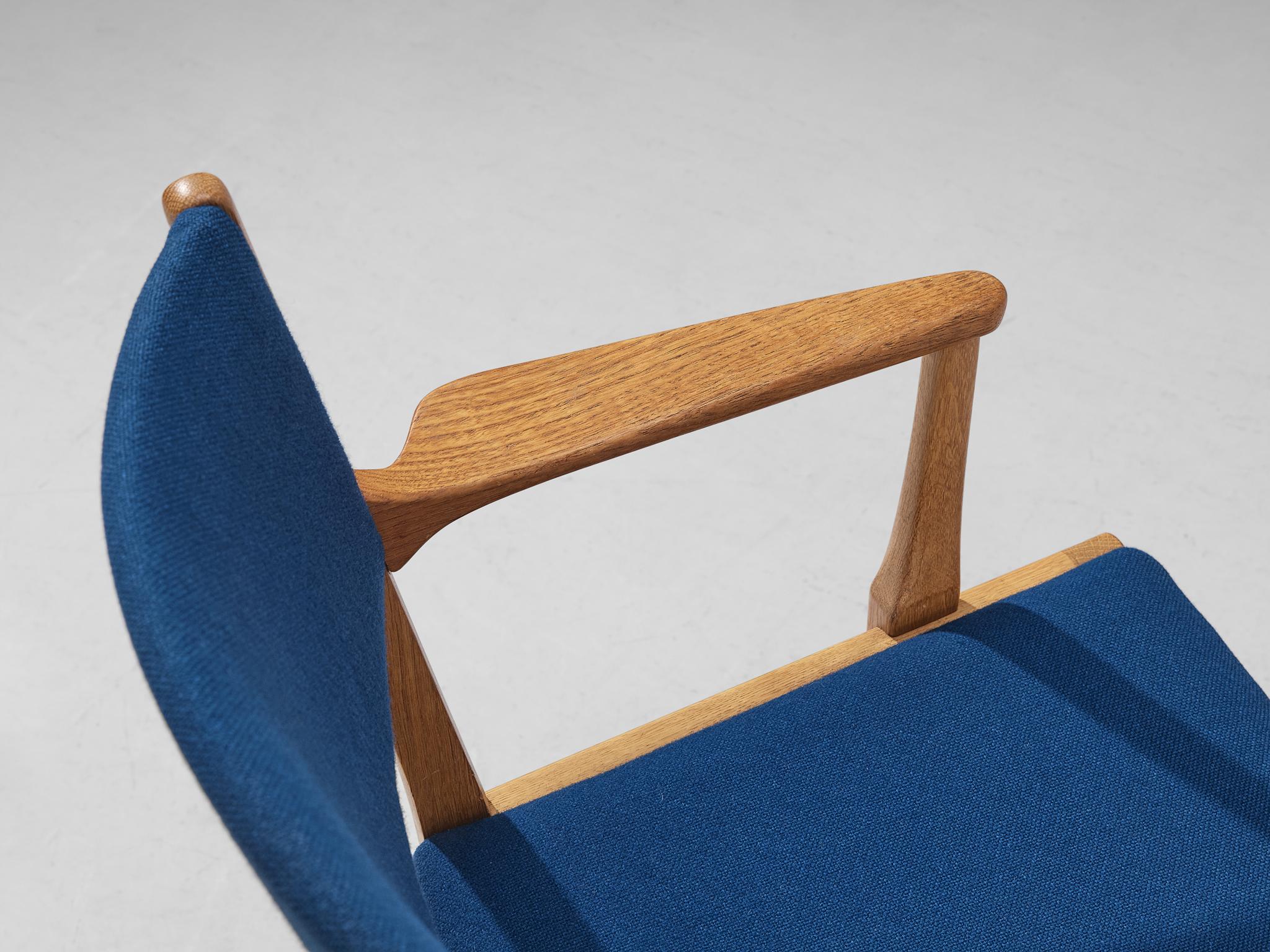 Fabric Pair of Danish Armchairs in Oak, Teak and Blue Upholstery For Sale