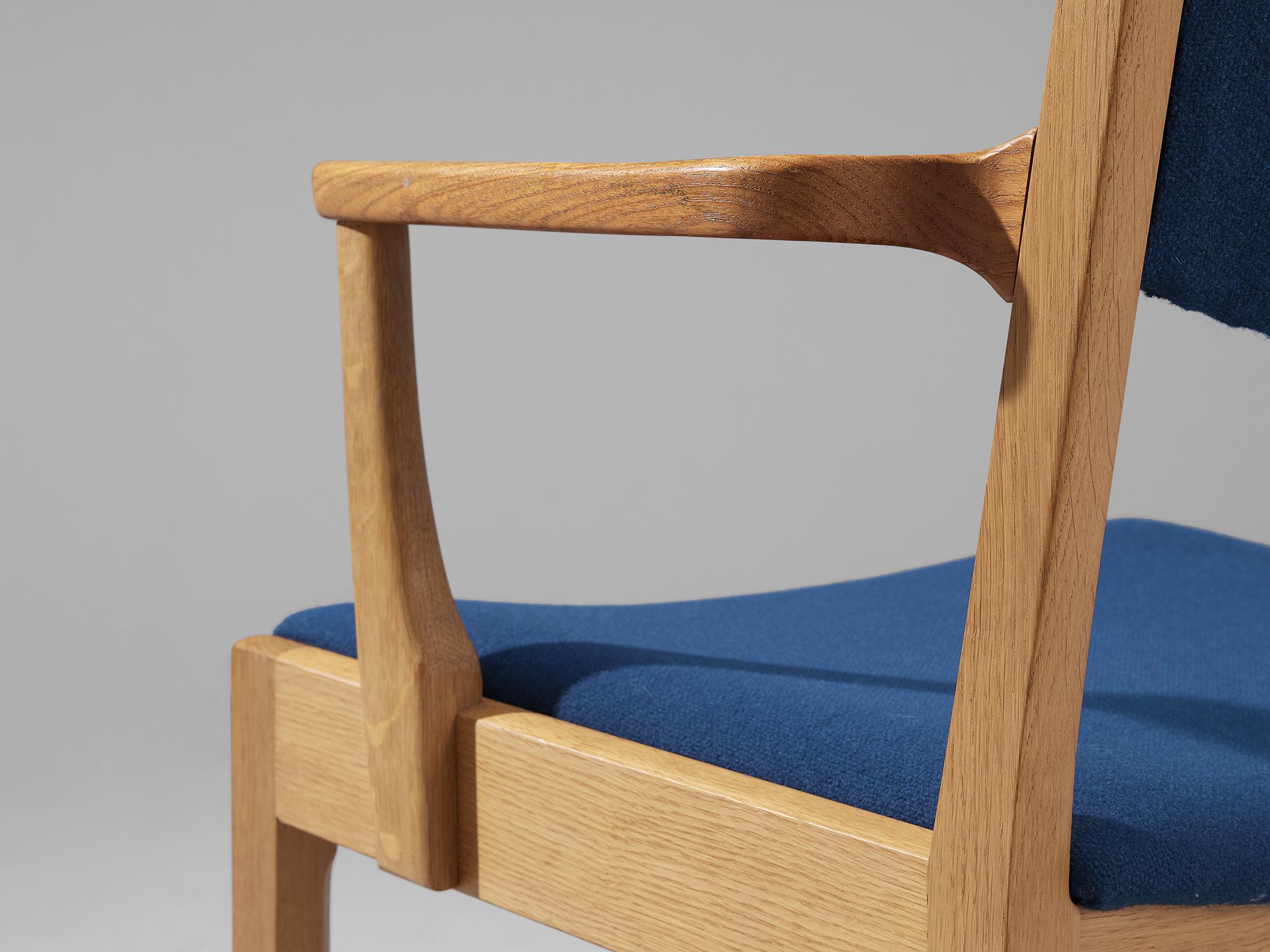 Pair of Danish Armchairs in Oak, Teak and Blue Upholstery For Sale 2