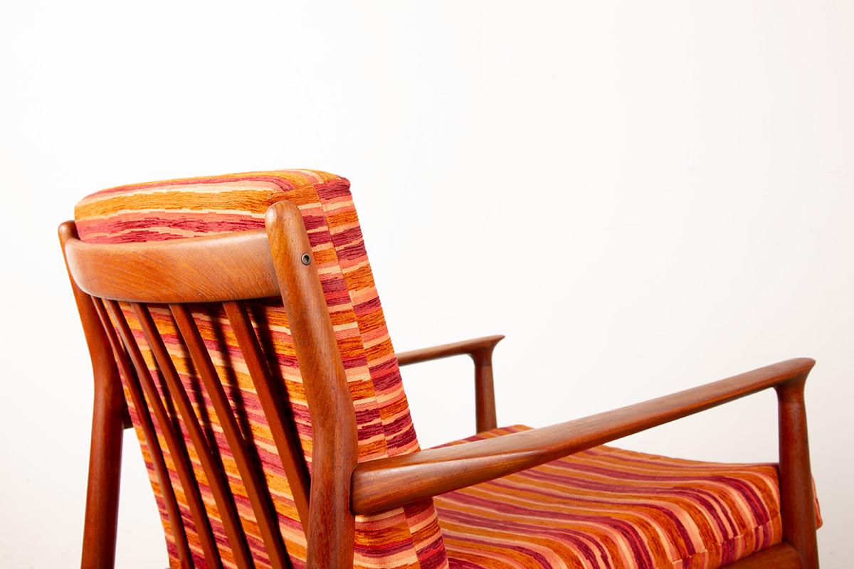 Pareja de sillones daneses de teca maciza y tela, modelo GM5, Svend Aage Eriksen en venta 6