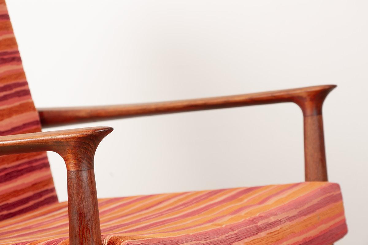 Pareja de sillones daneses de teca maciza y tela, modelo GM5, Svend Aage Eriksen en Excelente estado para la venta en JOINVILLE-LE-PONT, FR