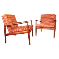 Pair of Danish armchairs in solid teak and fabric, model GM5, Svend Aage Eriksen
