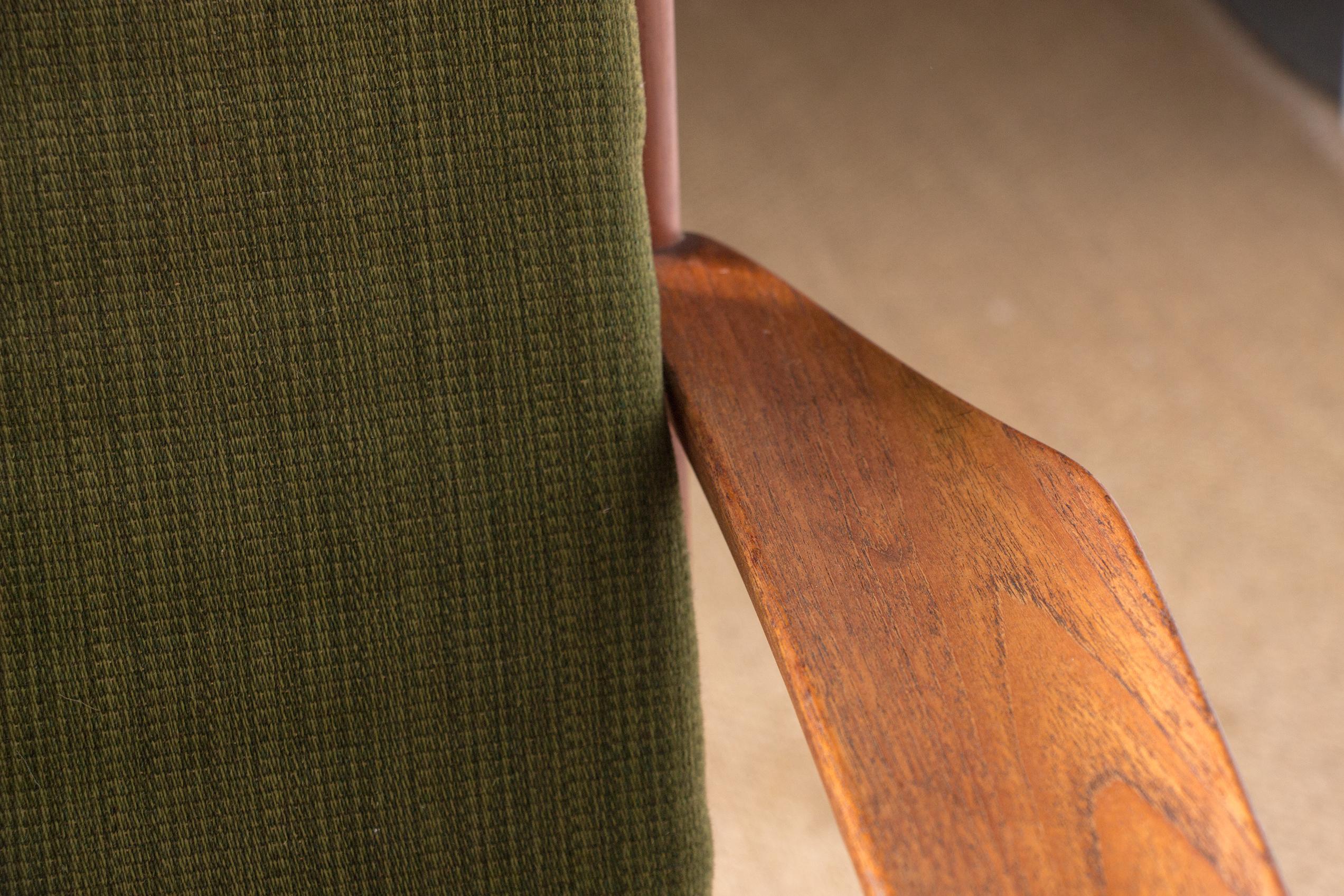 Pair of Danish armchairs Teak, Brass Fabric, model F315, Arne Vodder/Glostrup. 6