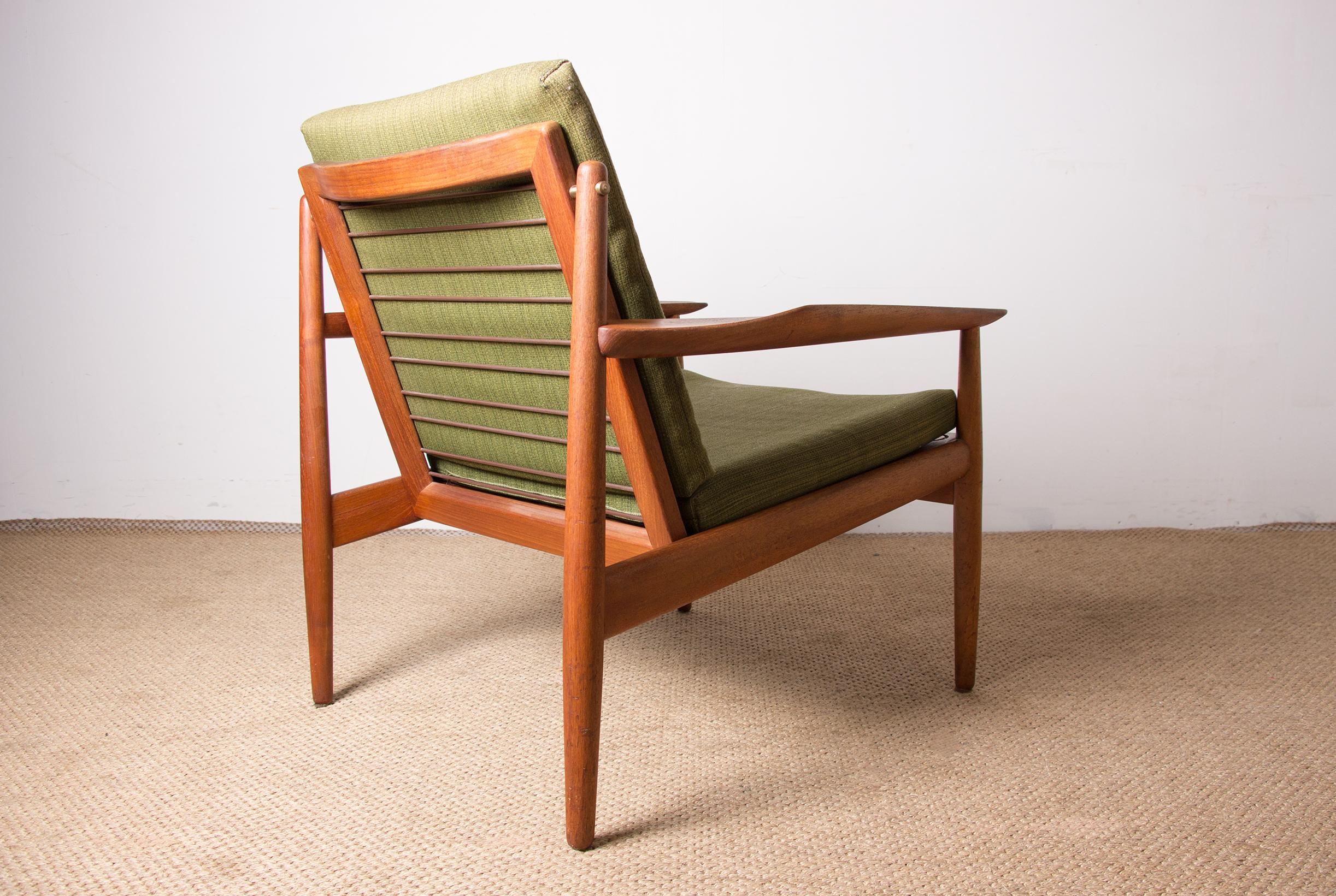 Pair of Danish armchairs Teak, Brass Fabric, model F315, Arne Vodder/Glostrup. 10