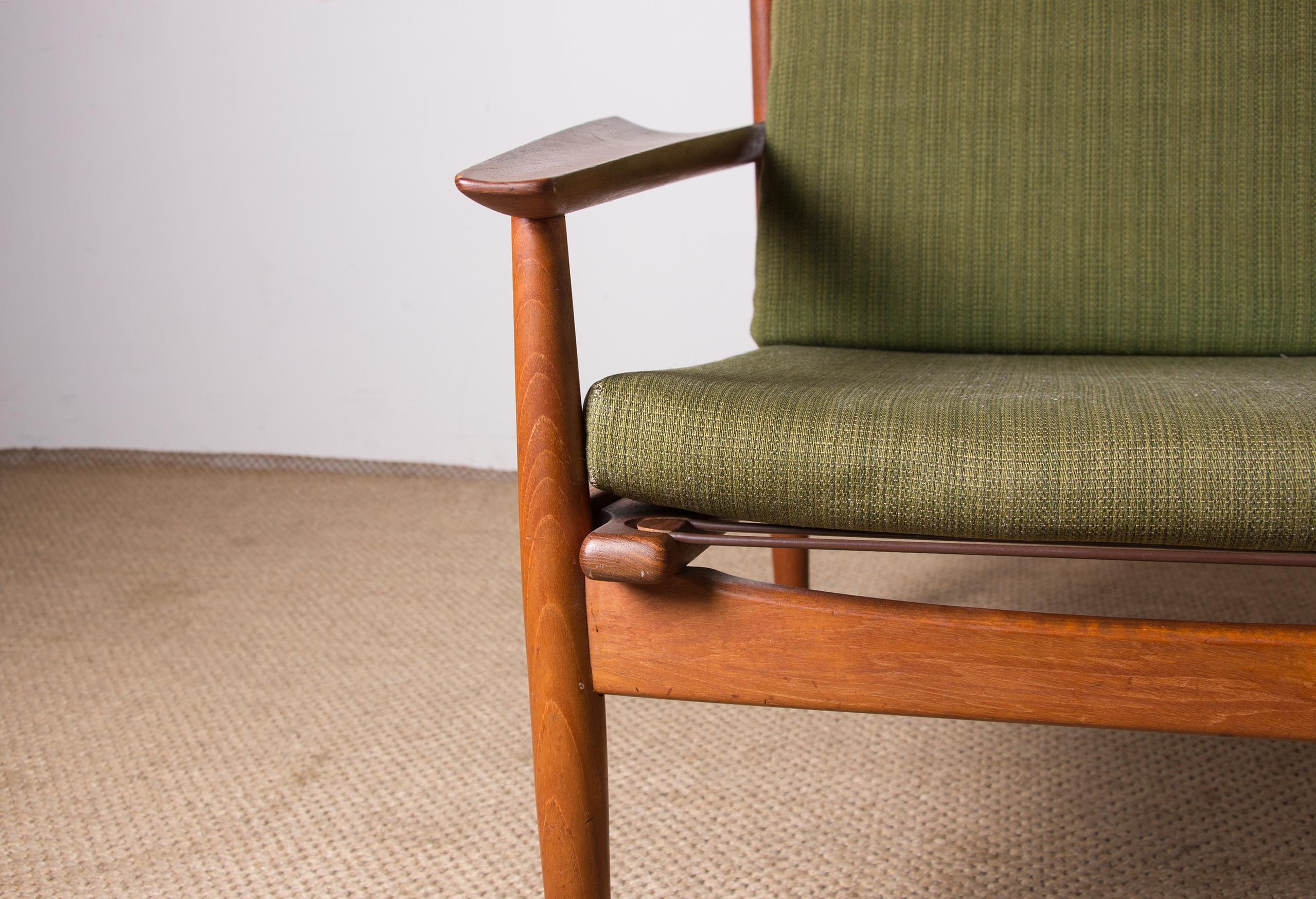 Pair of Danish armchairs Teak, Brass Fabric, model F315, Arne Vodder/Glostrup. In Good Condition In JOINVILLE-LE-PONT, FR