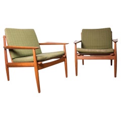 Pair of Danish armchairs Teak, Brass Fabric, model F315, Arne Vodder/Glostrup.