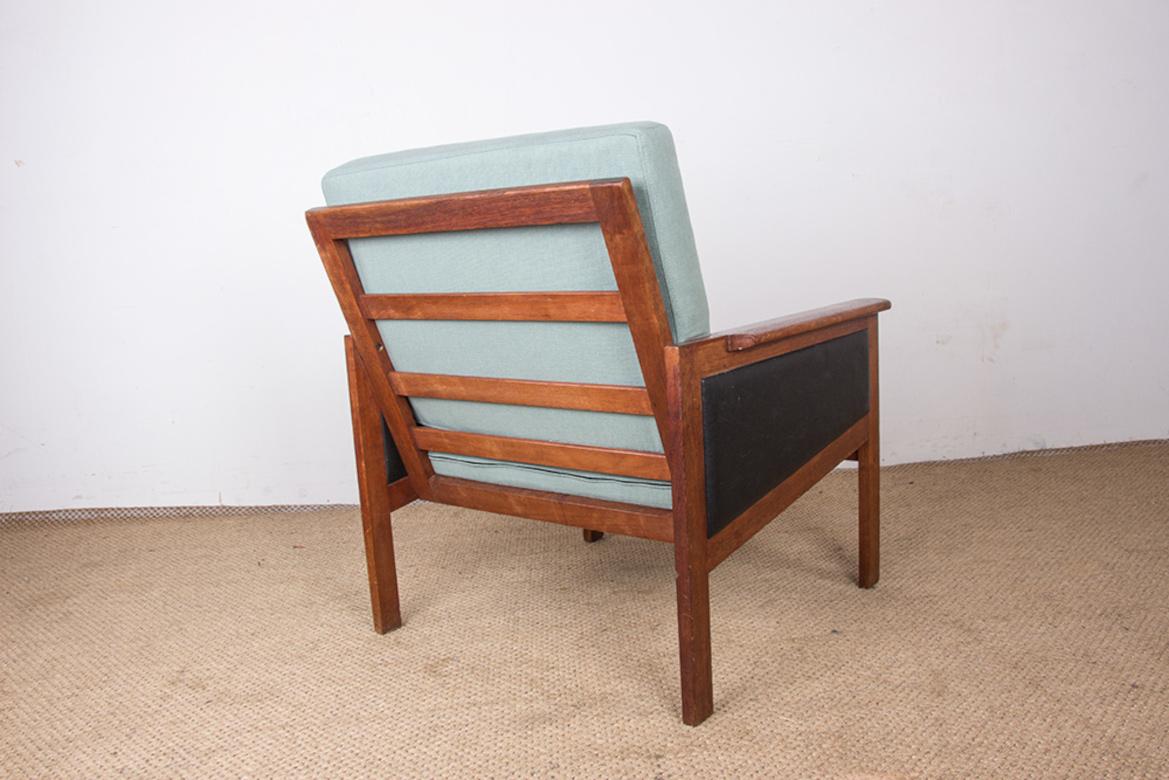 Paire de fauteuils danois, teck, tissu et cuir, modèle Capella Illum Wikkelso en vente 6