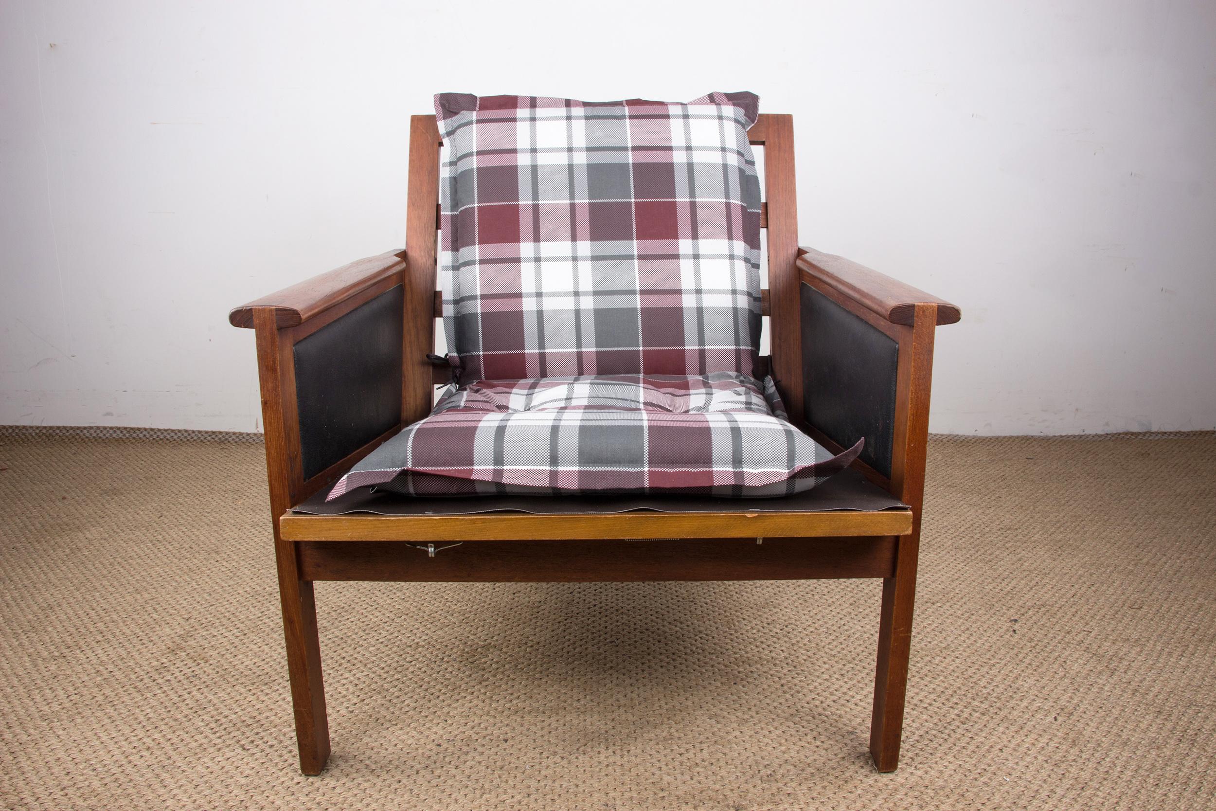 Pair of Danish Armchairs, Teak, fabric and leather, model Capella Illum Wikkelso In Good Condition In JOINVILLE-LE-PONT, FR