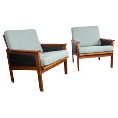 Pareja de Sillones Daneses, Teca, tela y cuero, modelo Capella Illum Wikkelso