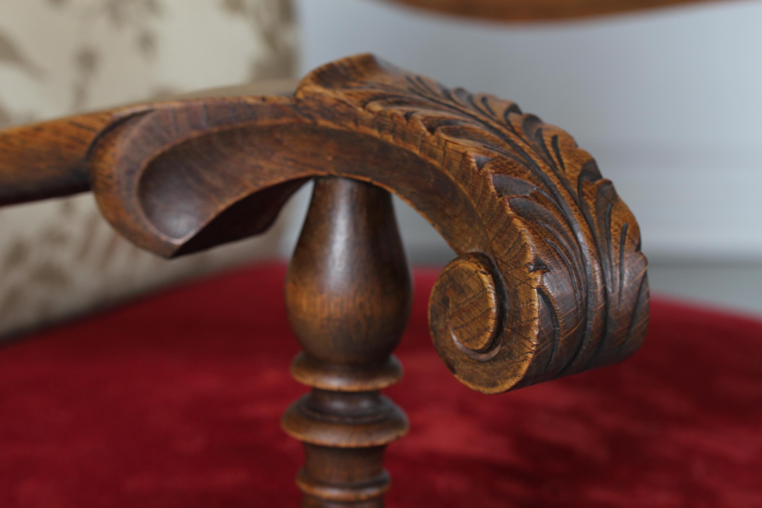 Sculpté Paire de chaises longues danoises Art Déco Authentique 1940s en Oak massif Brutalist en vente