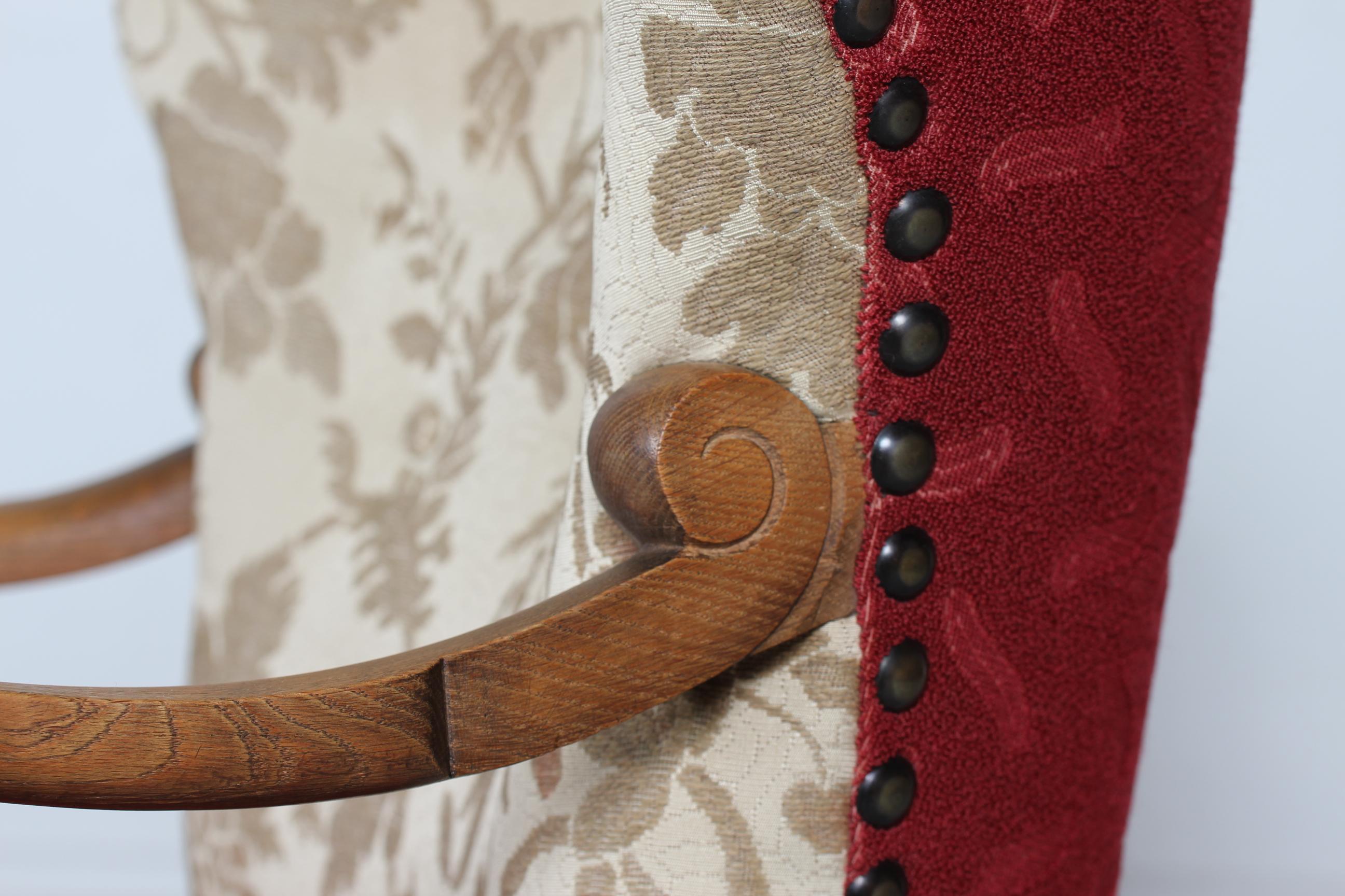 Milieu du XXe siècle Paire de chaises longues danoises Art Déco Authentique 1940s en Oak massif Brutalist en vente