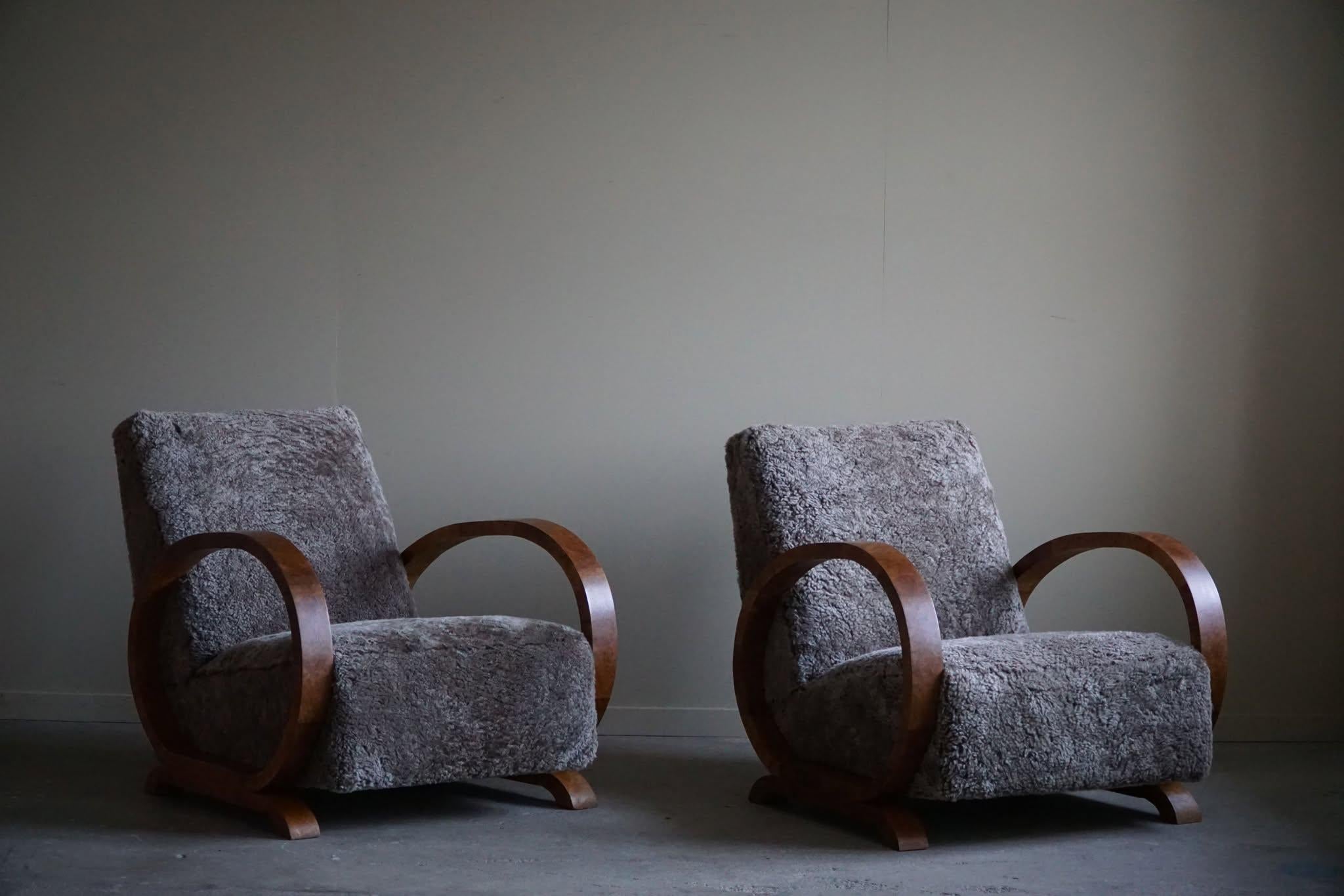 Pair of Danish Art Deco Lounge Chairs, Reupholstered, Lambswool & Walnut, 1930s 7