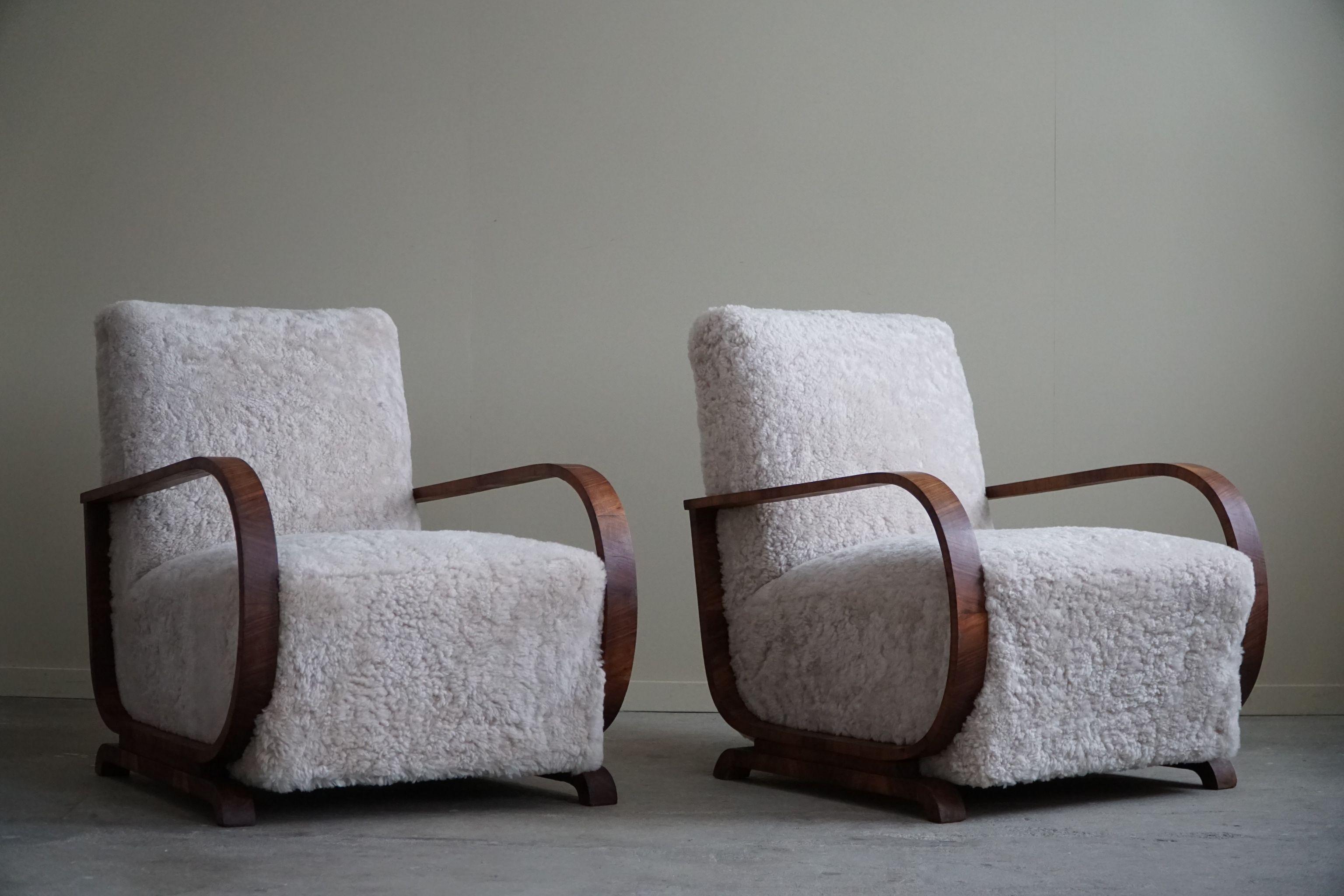 Pair of Danish Art Deco Lounge Chairs, Reupholstered, Lambswool & Walnut, 1930s 12
