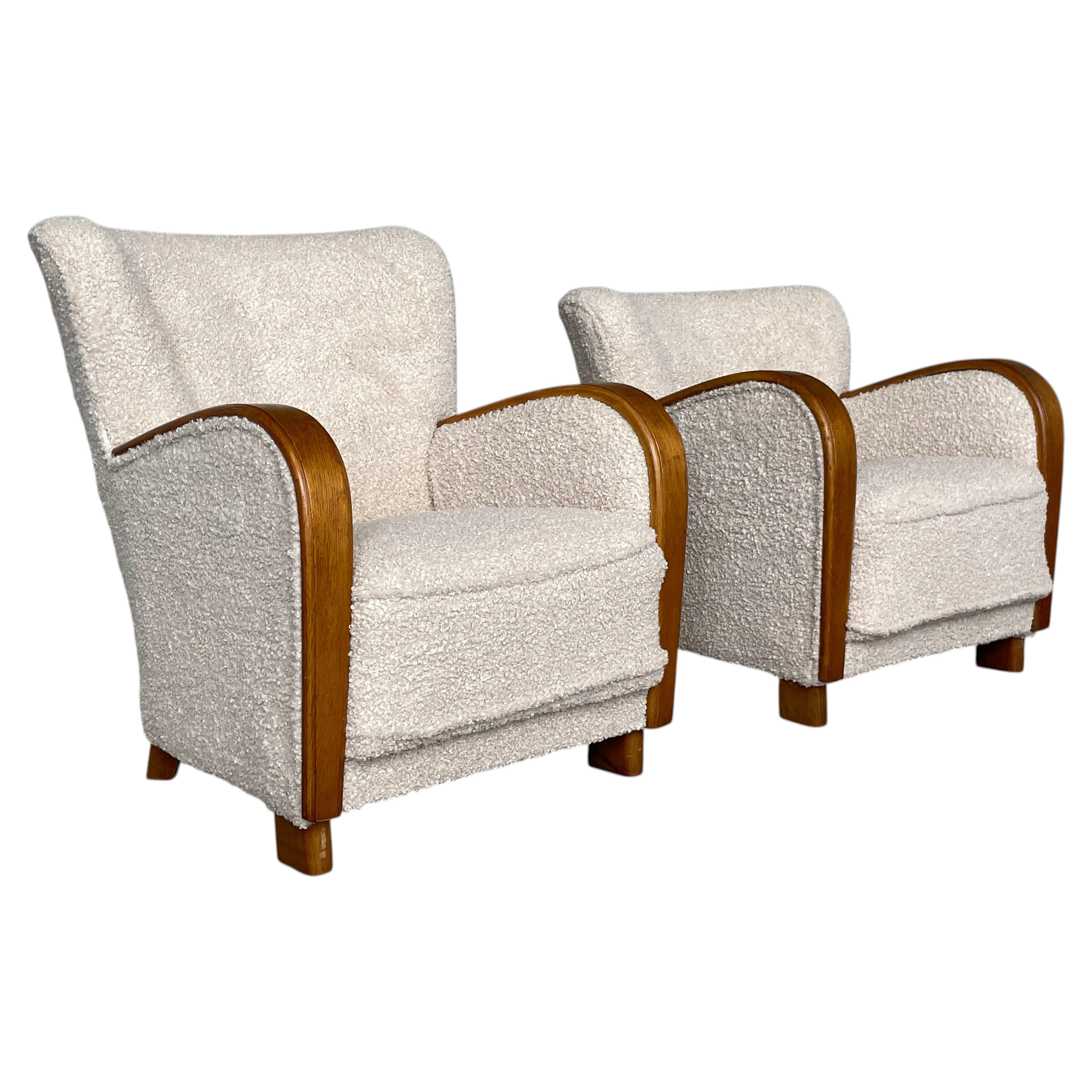 Pair of Danish Art Deco Lounge Chairs with Sculptural Curved Arms, 1940s–1950s For Sale