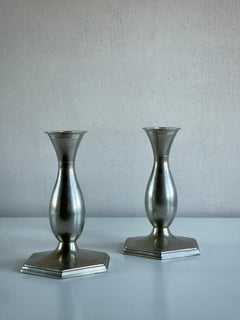 Paire de chandeliers art déco danois en métal du sculpteur Just Andersen, années 1920