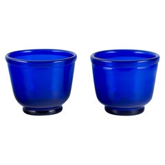 Pair of Danish art glass vases in dark blue glass. 1930/40s.