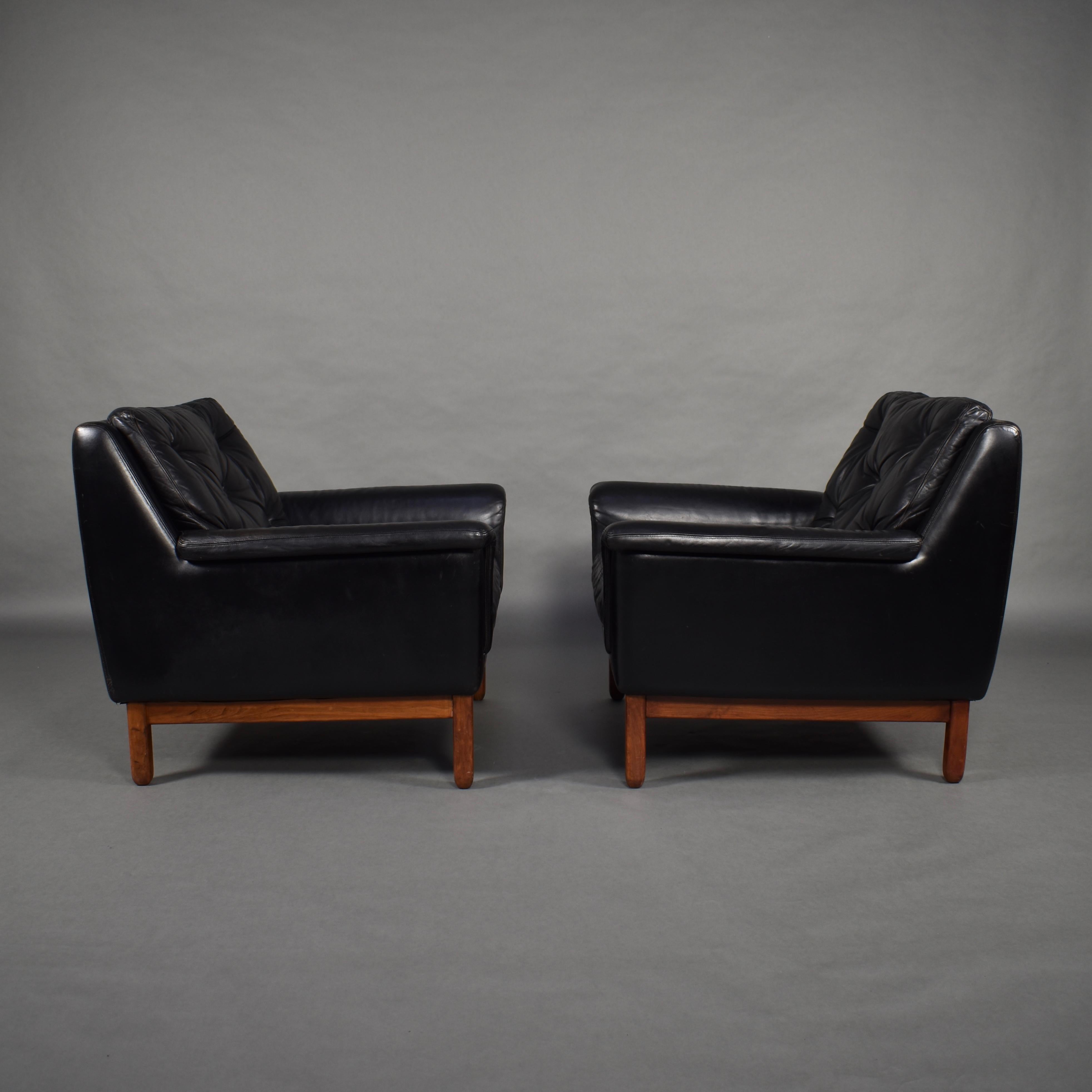Pair of Danish Black Leather Club Lounge Chairs, circa 1950 1