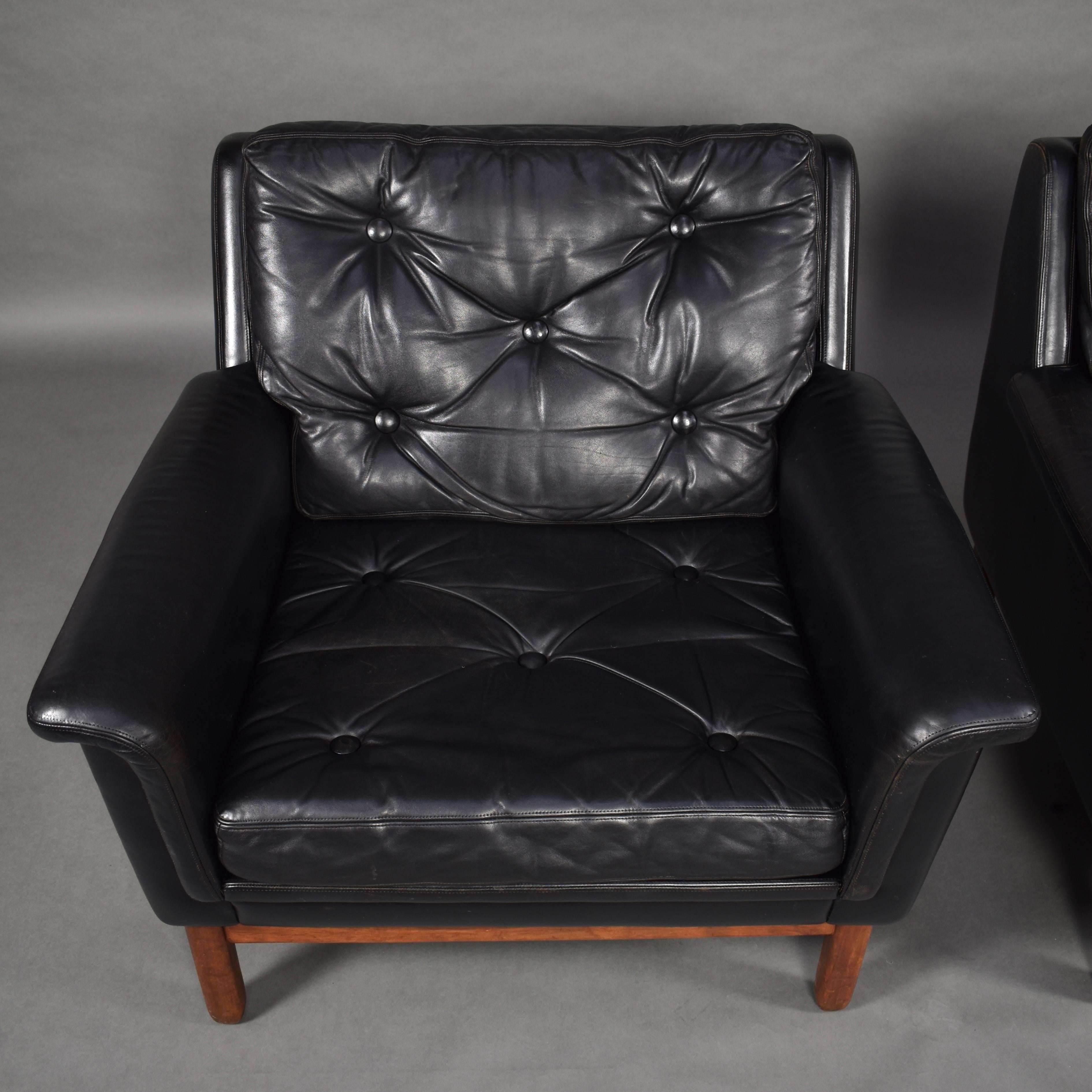 Pair of Danish Black Leather Club Lounge Chairs, circa 1950 2