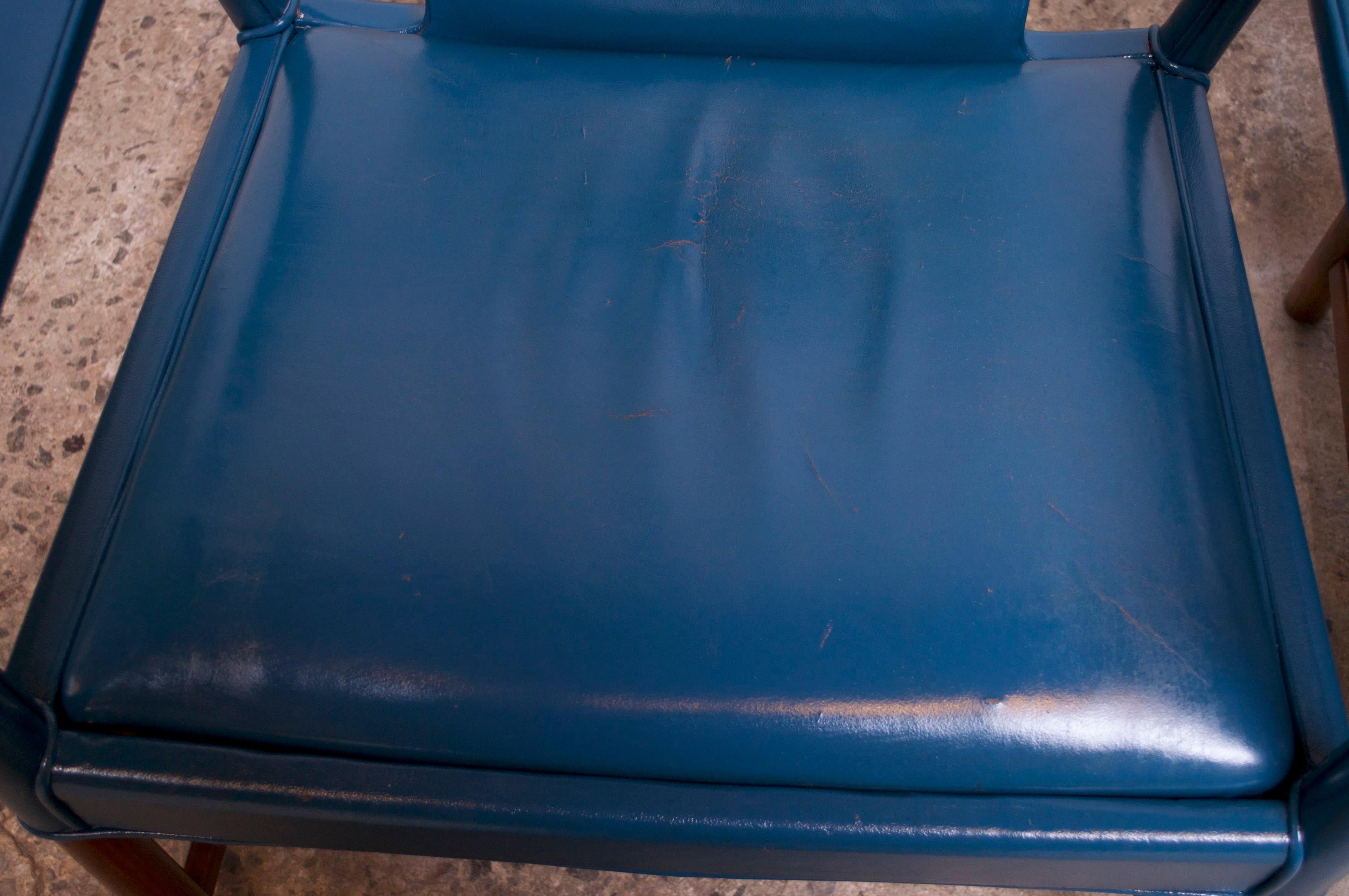 Pair of Danish Blue Leather Armchairs by Ejner Larsen and Aksel Bender Madsen 12
