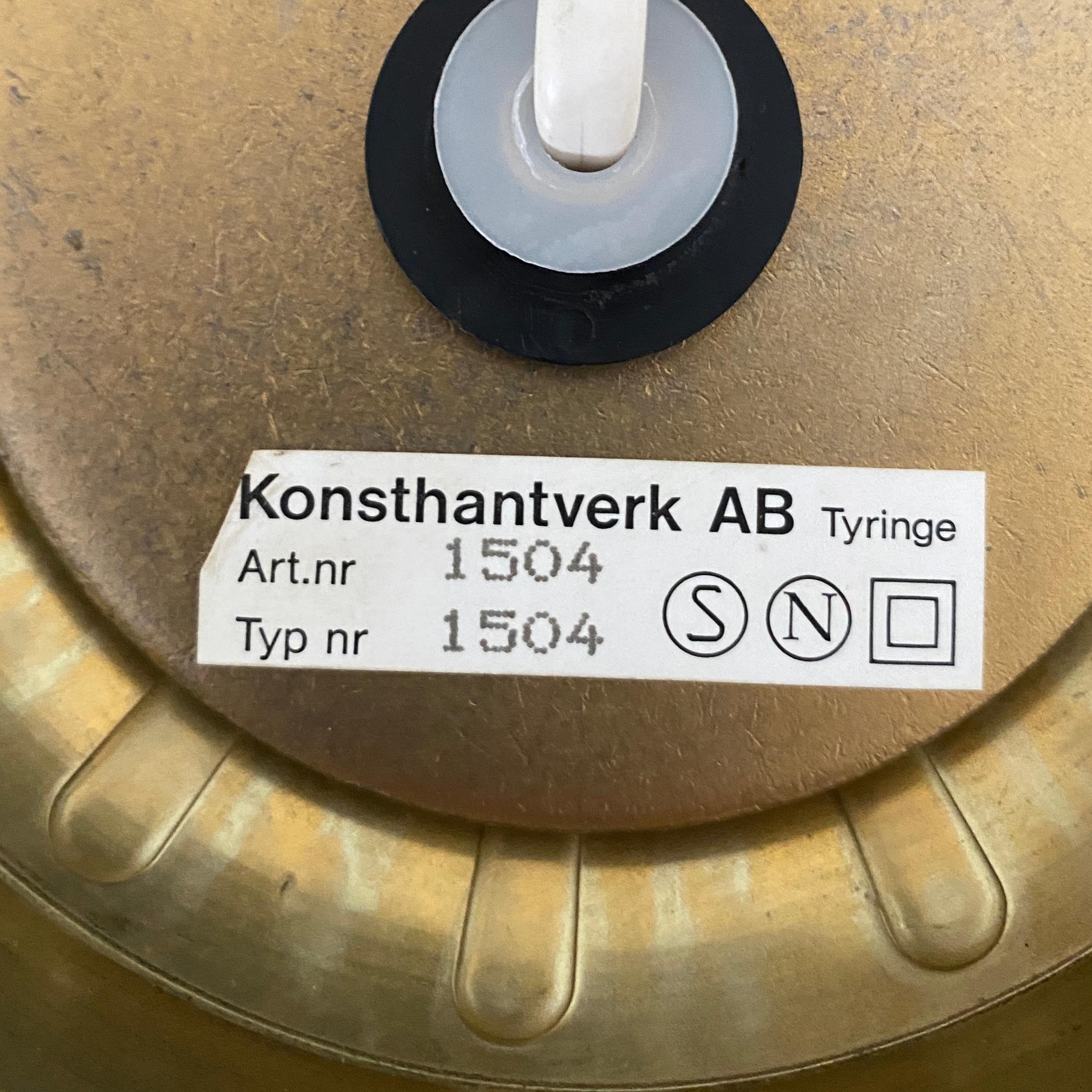 Paar dänische Messing-Tischlampen mit Opalkugeln aus Messing von Strinberg im Angebot 9