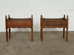 Coppia di comodini danesi in rovere in stile brutalista di Henning Kjærnulf, anni ’60