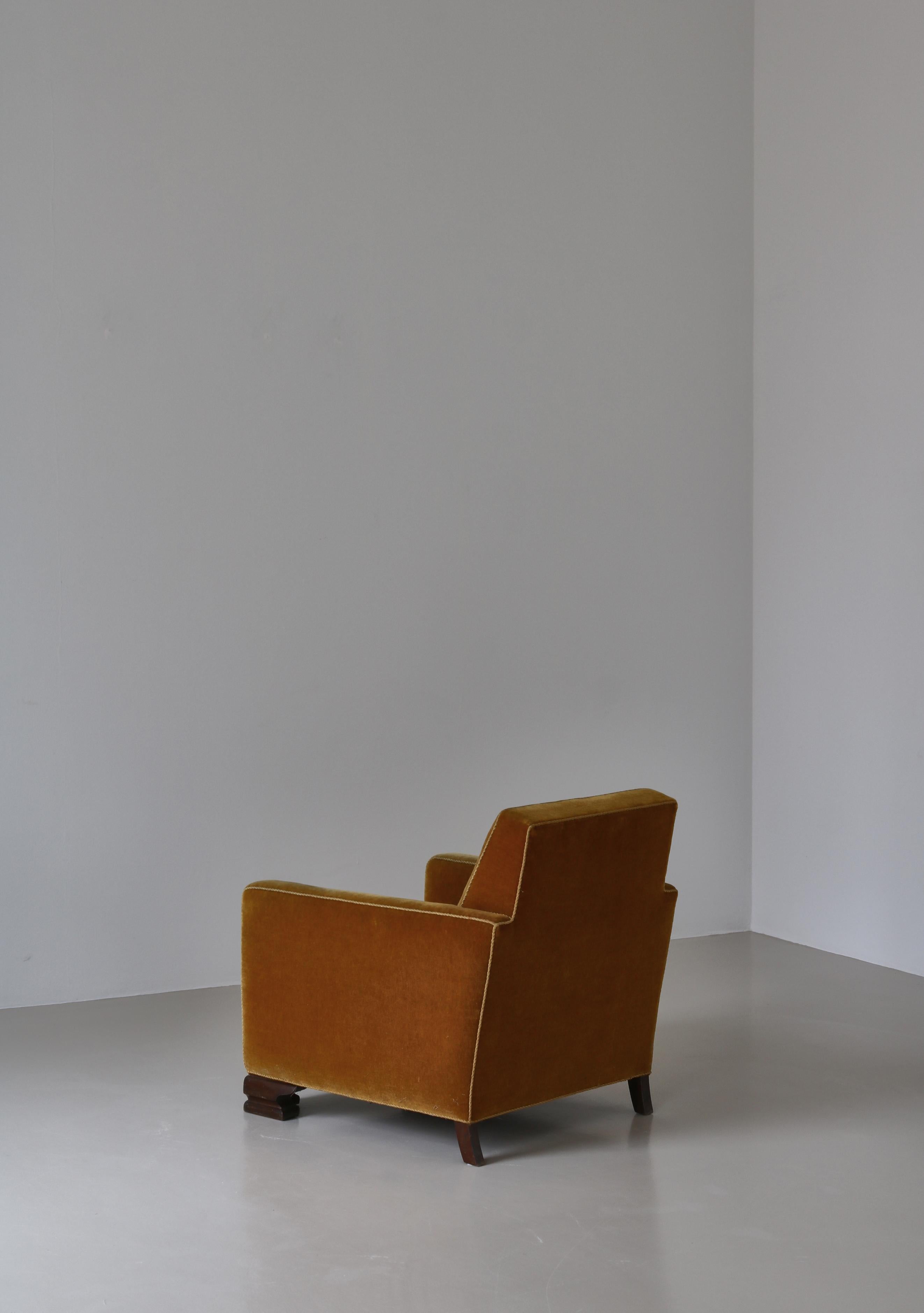 Paire de chaises longues Art Déco danoises en mohair jaune, années 1930 en vente 10