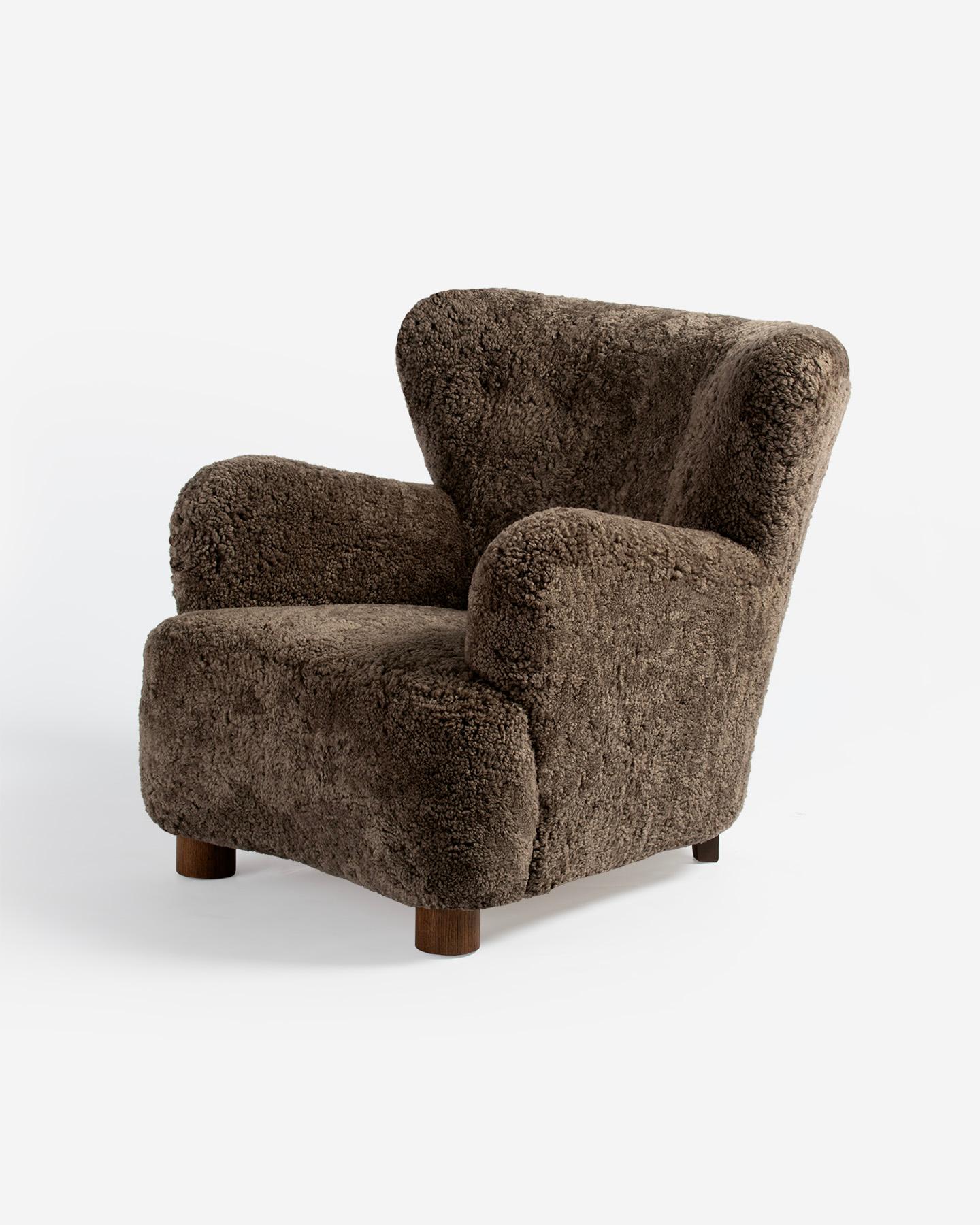 Pair of Danish Cabinetmaker Sheepskin Lounge Chairs c1940s For Sale 2