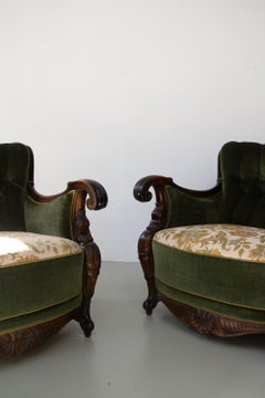 Coppia di sedie da salotto danesi intagliate in velluto verde, anni '20.