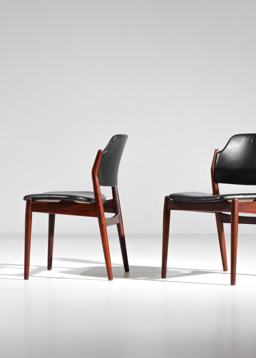 Pair of Danish Chairs Arne Vodder in Leather for Sibast Scandinavian  For Sale 2