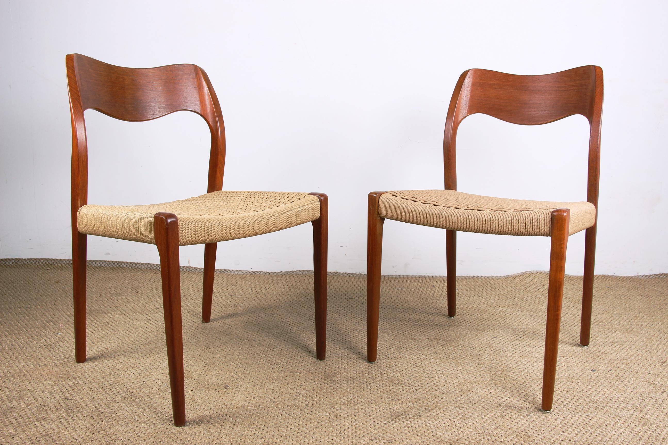 Pair of Danish chairs in Teak and new rope, model 71 by Niels Otto Moller 1960. 5