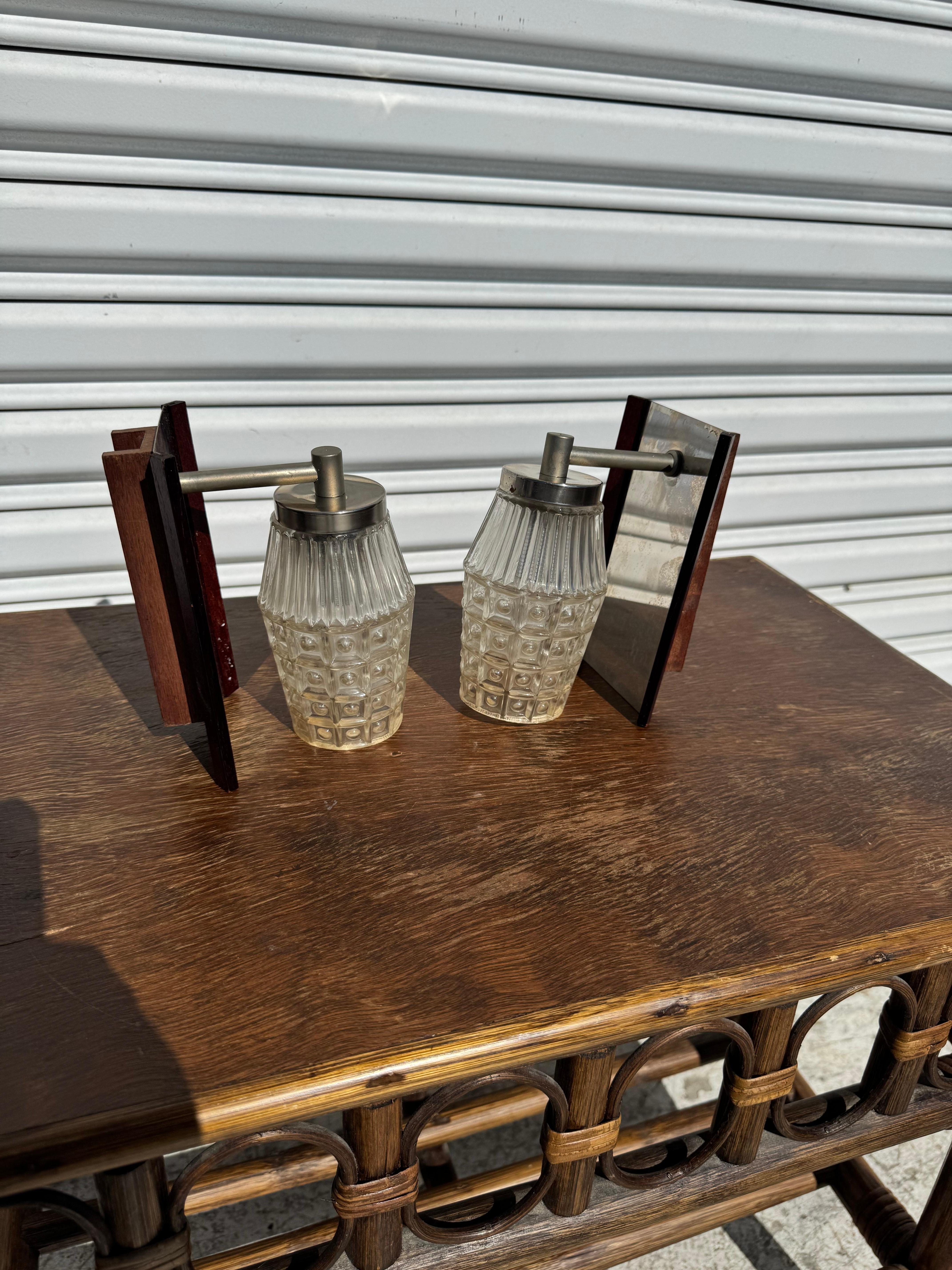 Danois Paire d'appliques danoises en chrome et palissandre en vente