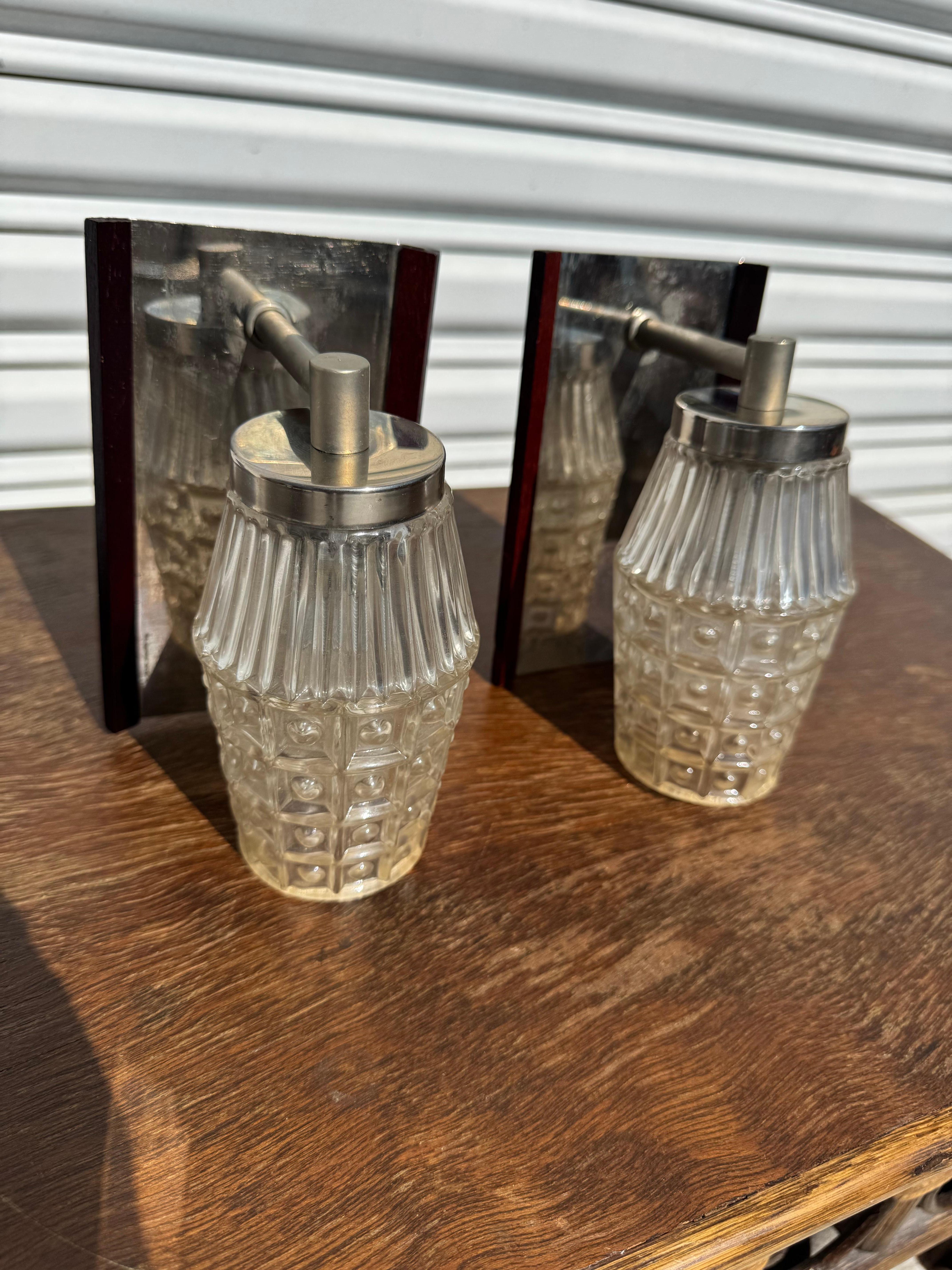 Paire d'appliques danoises en chrome et palissandre Bon état - En vente à Pasadena, TX