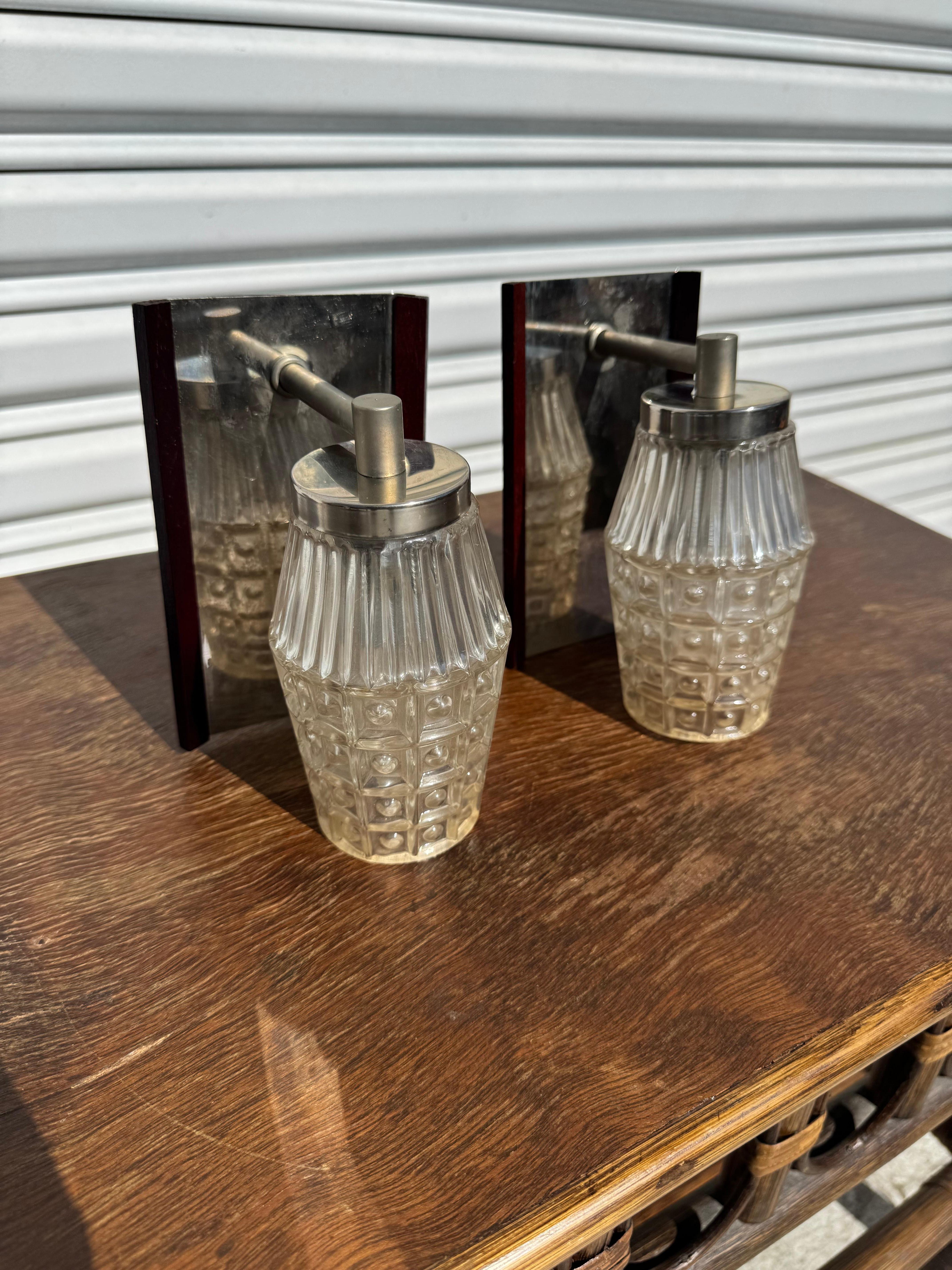 Paire d
appliques danoises en chrome et palissandre en vente