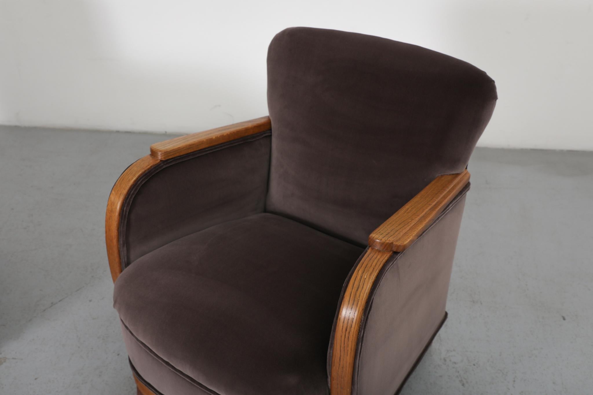 Paire de chaises longues en velours café de style déco danois en vente 3