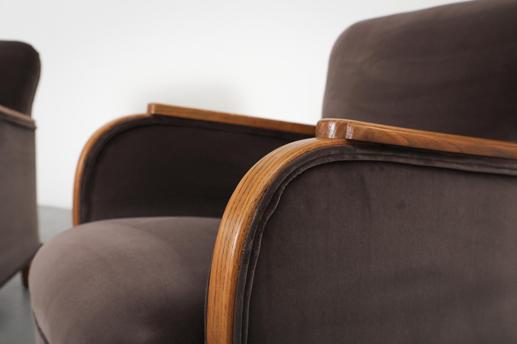 Paire de chaises longues en velours café de style déco danois en vente 6