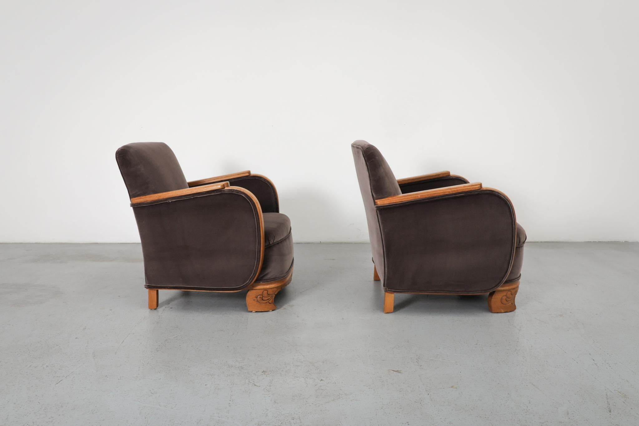 Milieu du XXe siècle Paire de chaises longues en velours café de style déco danois en vente
