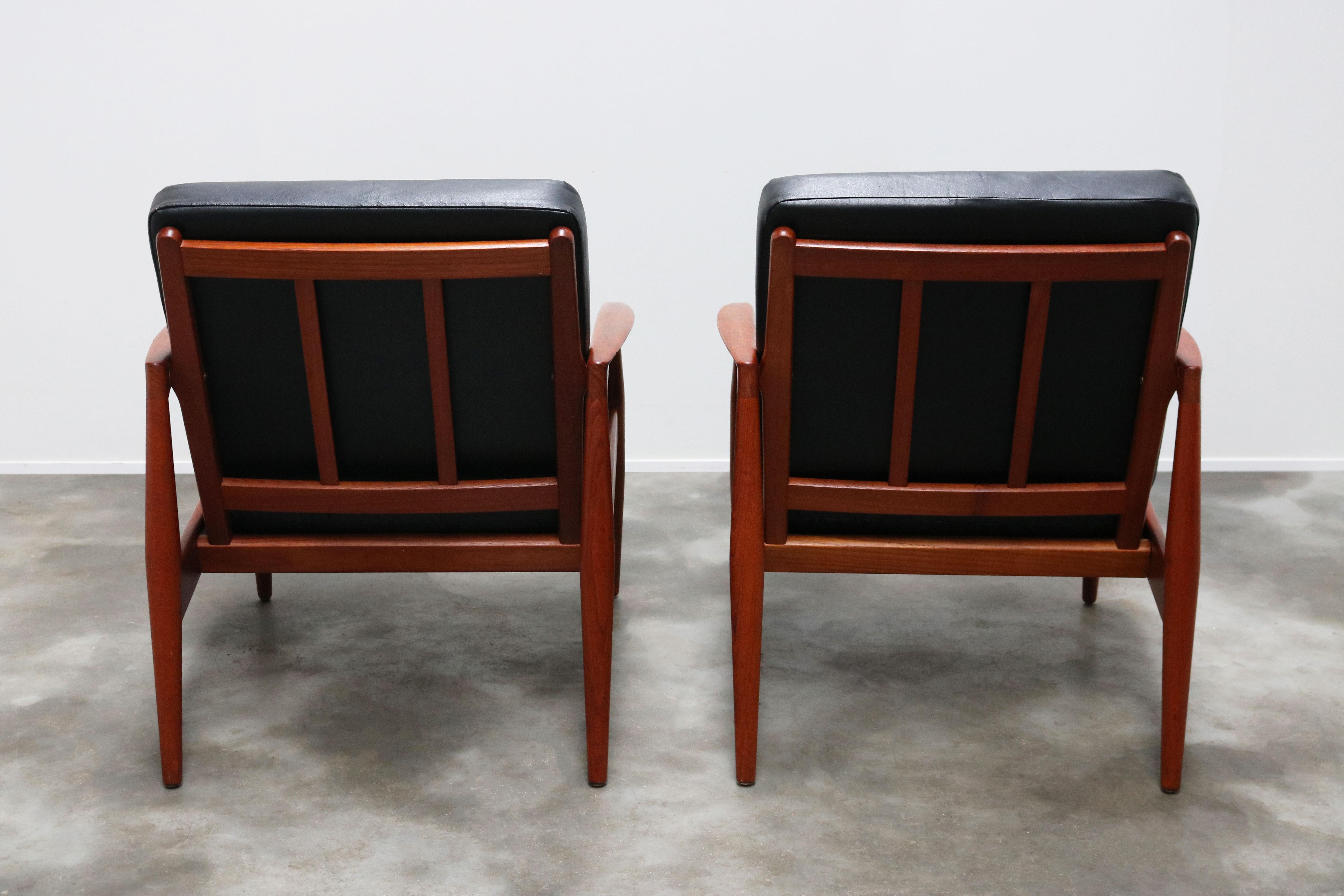 Paire de chaises longues en papier design danois par Kai Kristiansen en teck noir en vente 4