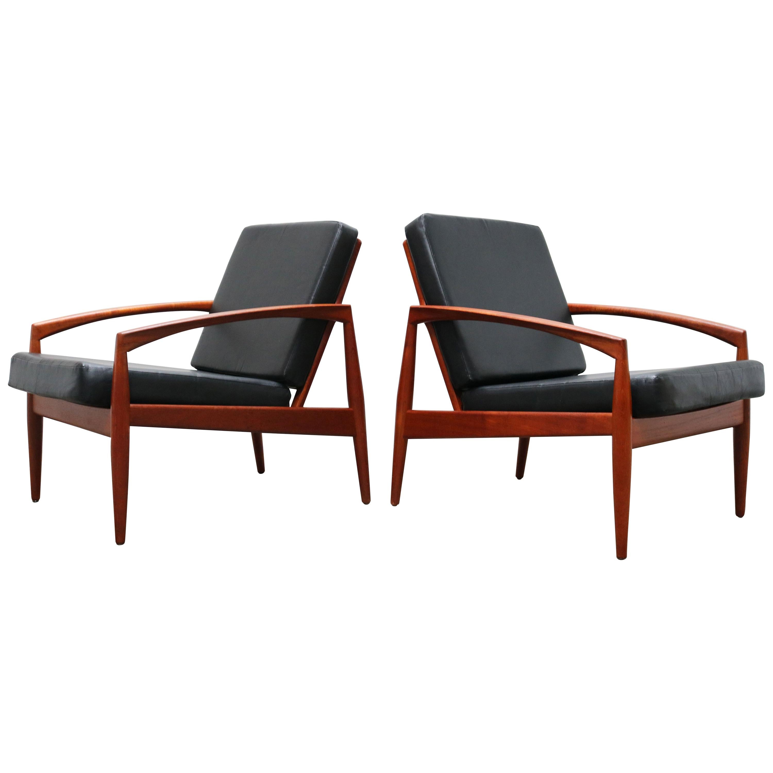 Paire de chaises longues en papier design danois par Kai Kristiansen en teck noir en vente