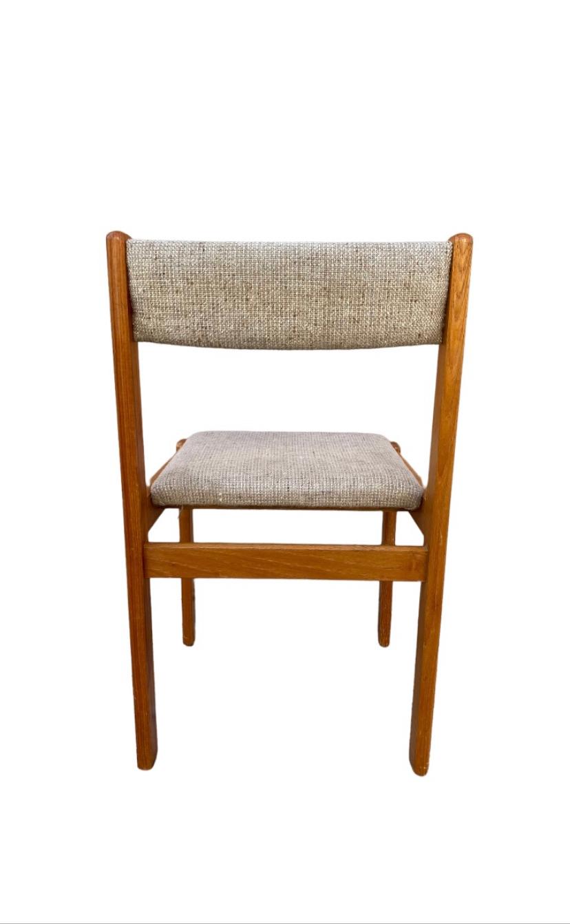 Pair of Danish Dining Chairs In Good Condition In Brooklyn, NY