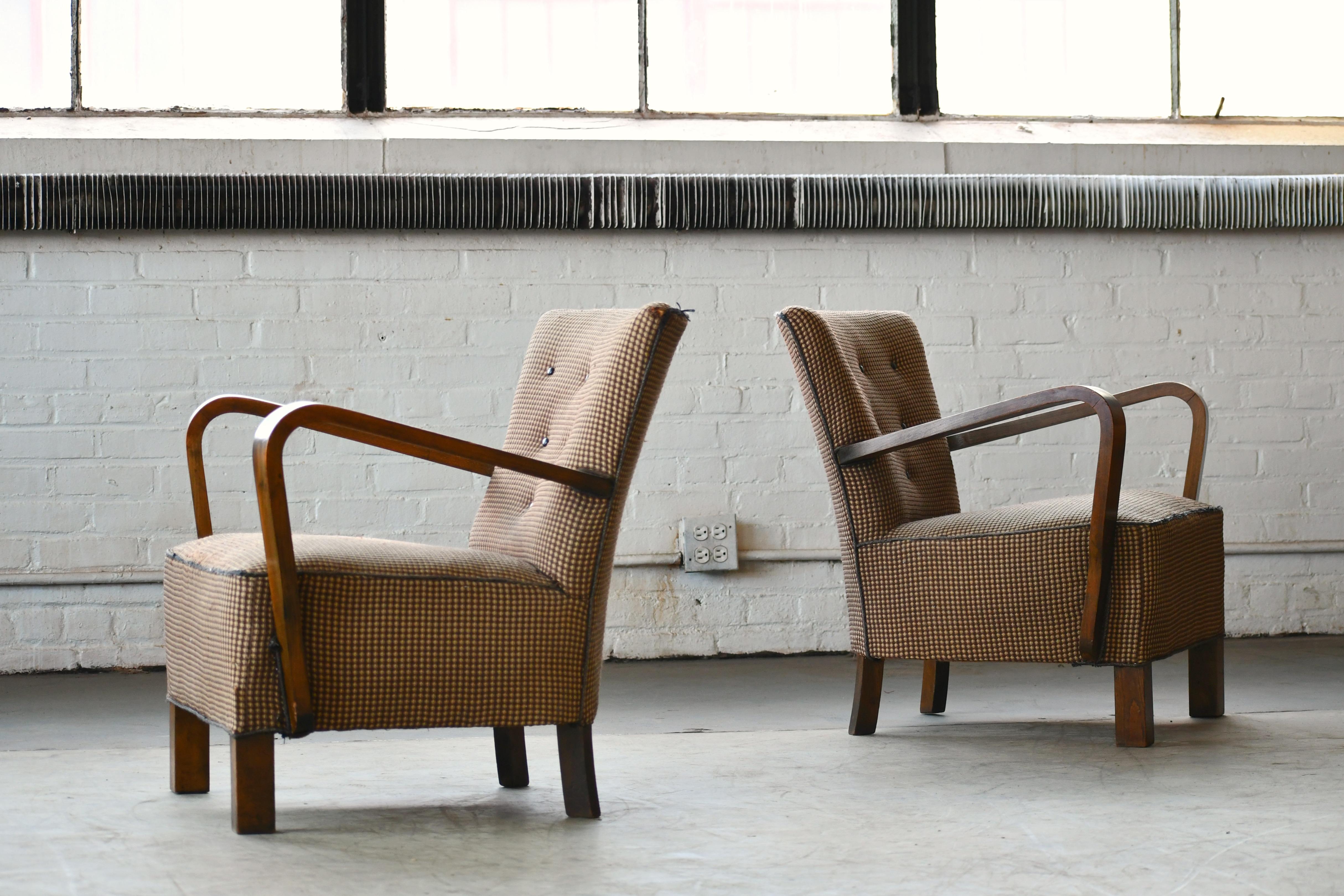 Pair of Danish Early Midcentury or Art Deco Low Lounge Chairs in Mahogany, 1940s In Good Condition In Bridgeport, CT