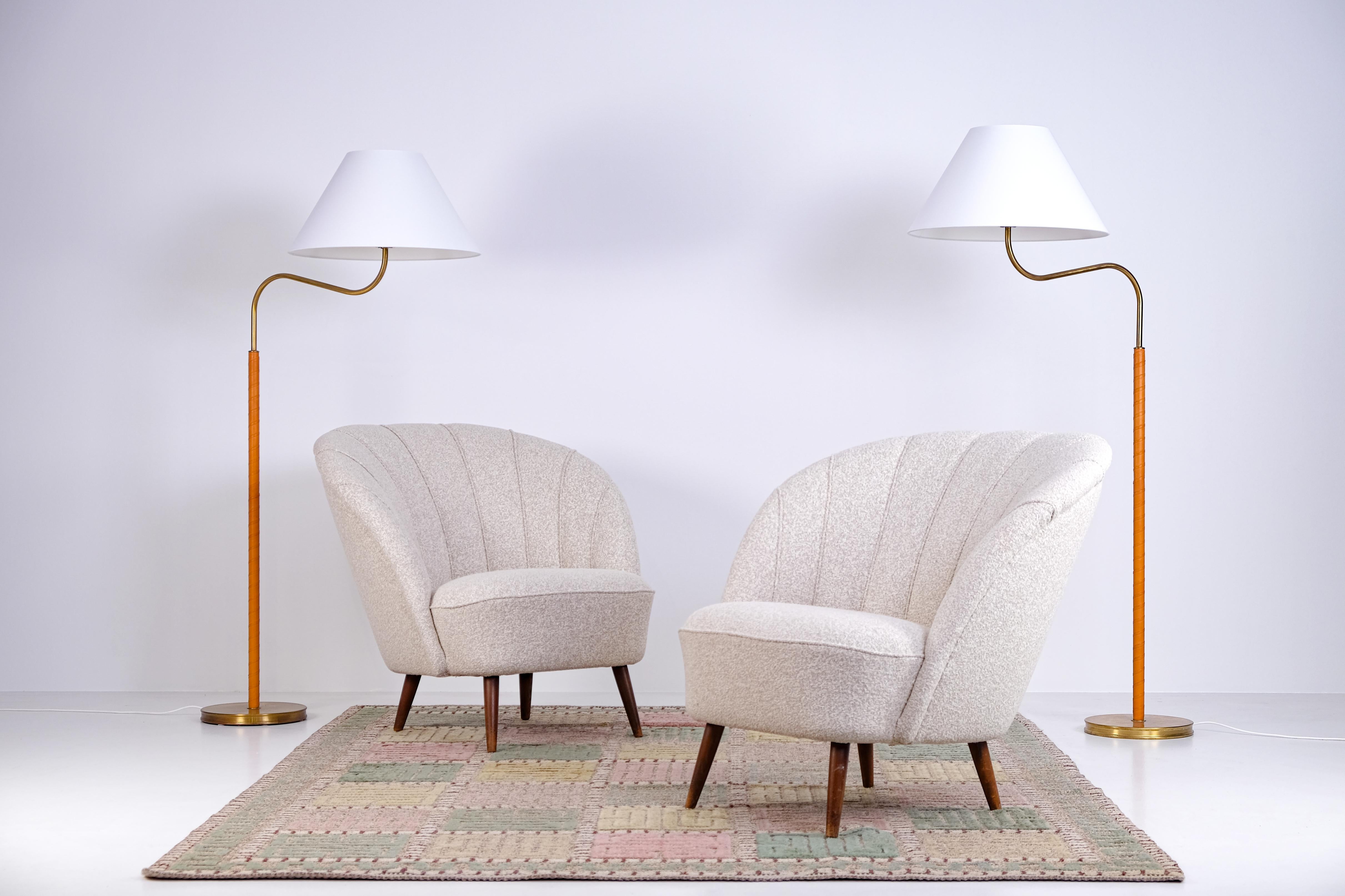Dänische Easy Chairs, 1940er Jahre, Paar (Skandinavische Moderne) im Angebot