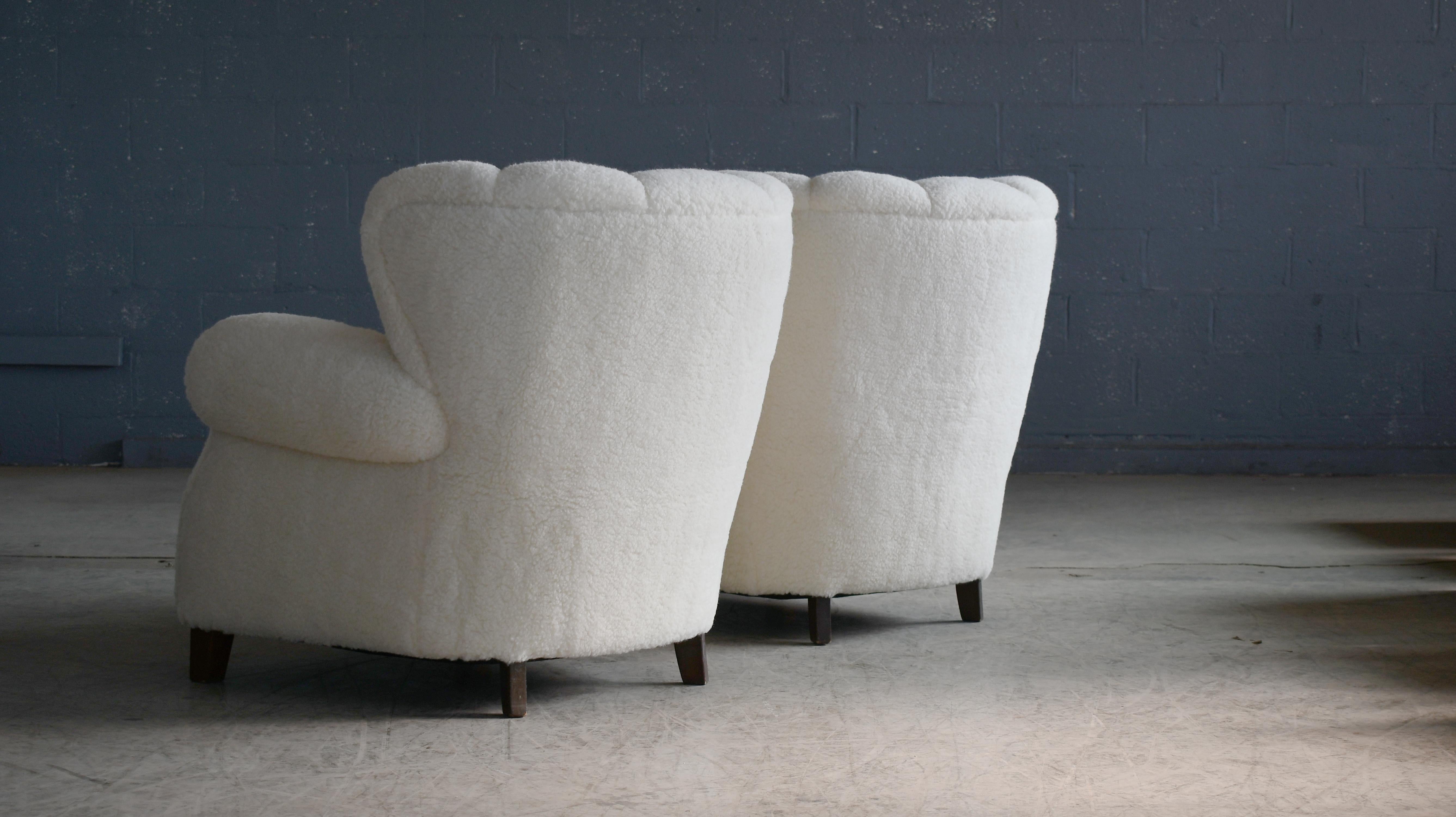 Pair of Danish Fritz Hansen Large Channel Back Club Chair in Lambswool, 1940's 1