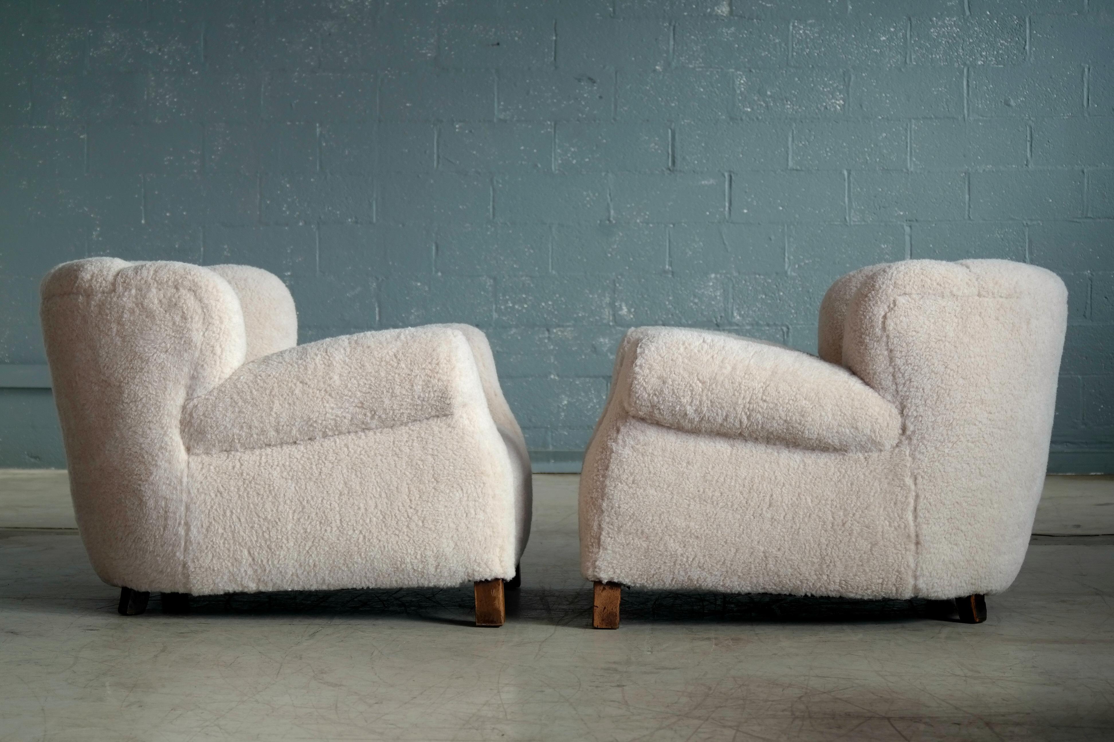 Pair of Danish Fritz Hansen Model 1518 Large Size Club Chair in Lambswool, 1940s 5
