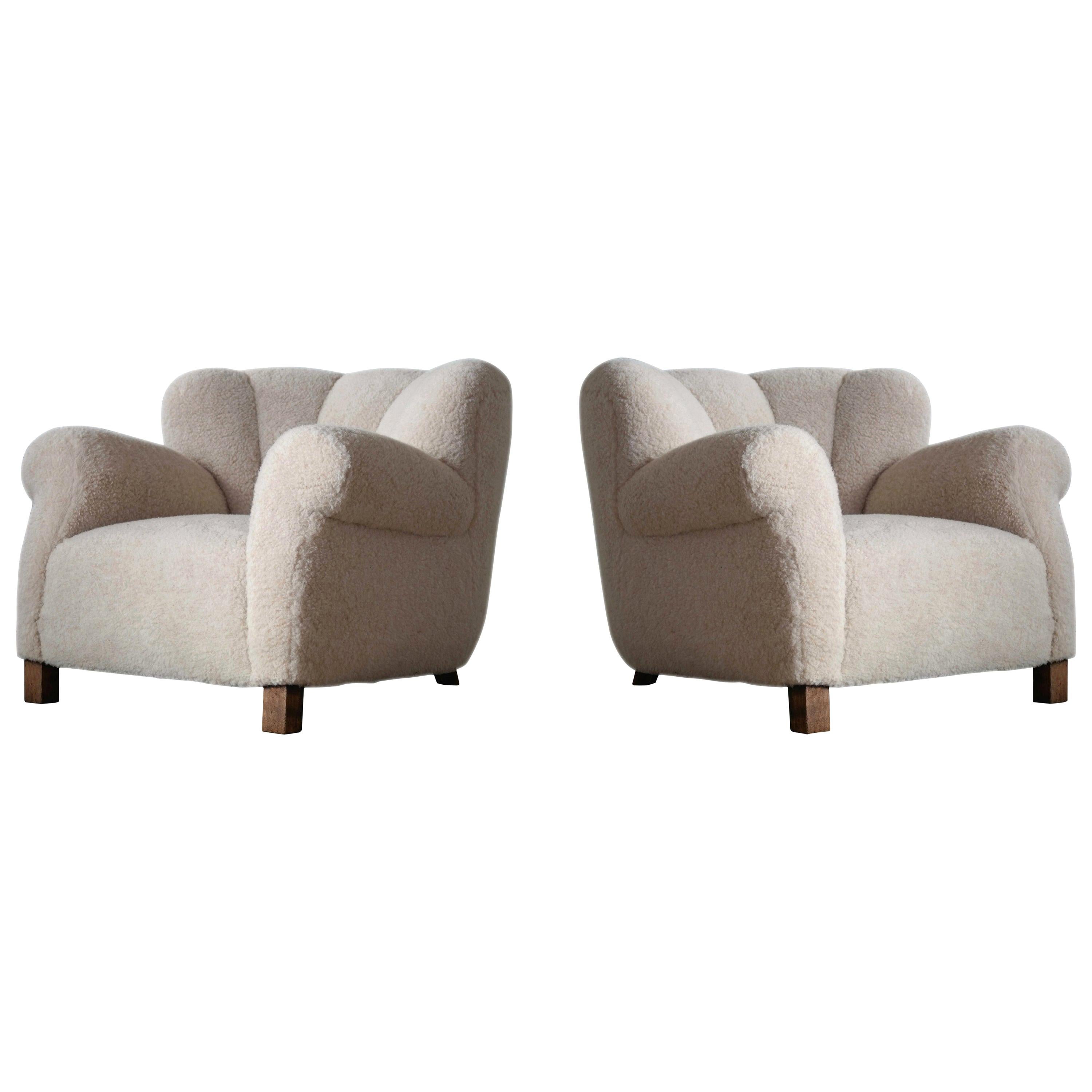 Pair of Danish Fritz Hansen Model 1518 Large Size Club Chair in Lambswool, 1940s