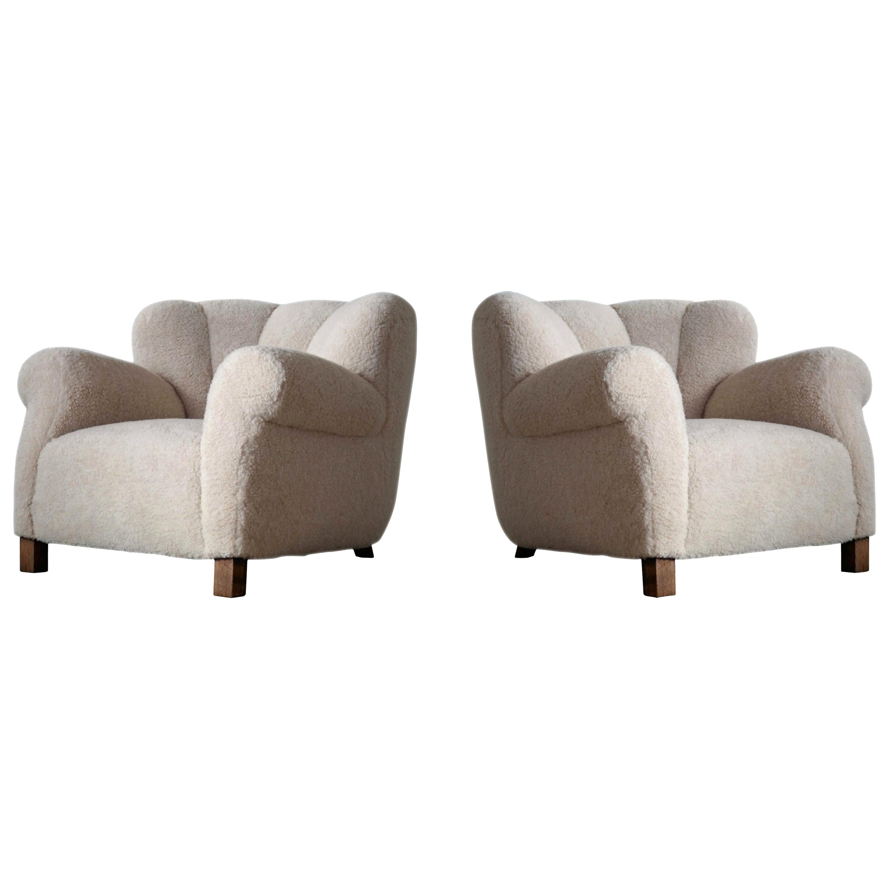 Pair of Danish Fritz Hansen Model 1518 Large Size Club Chair in Lambswool, 1940s