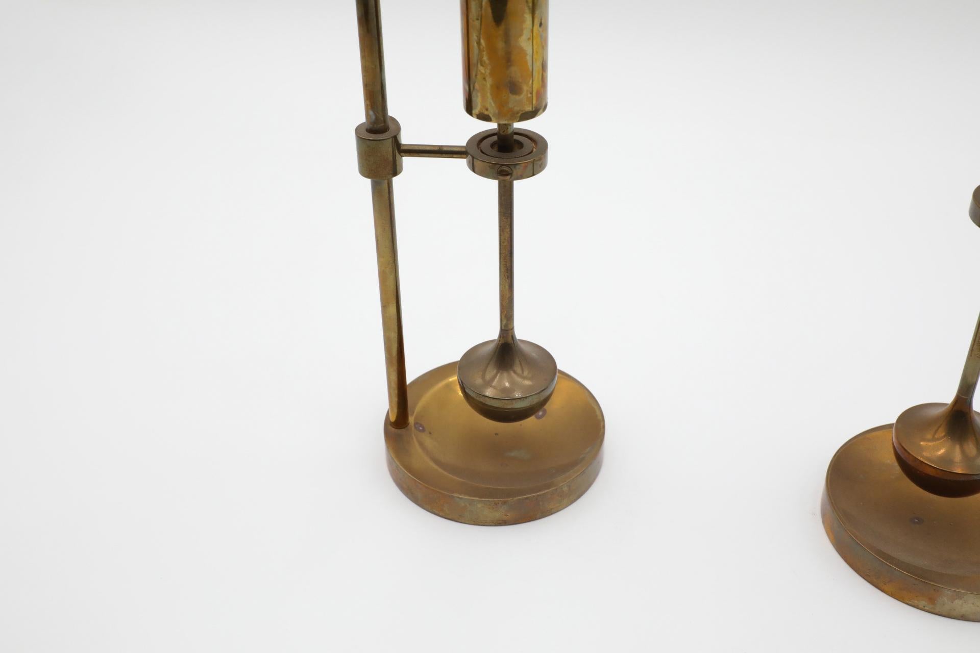 Paire de bougeoirs danois Gyroscopic « Copenhagen » en laiton par Ilse D. Ammonsen en vente 3