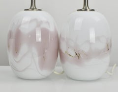 Paire de lampes danoises Holmegaard Sakura en verre opalin par Michael Bang