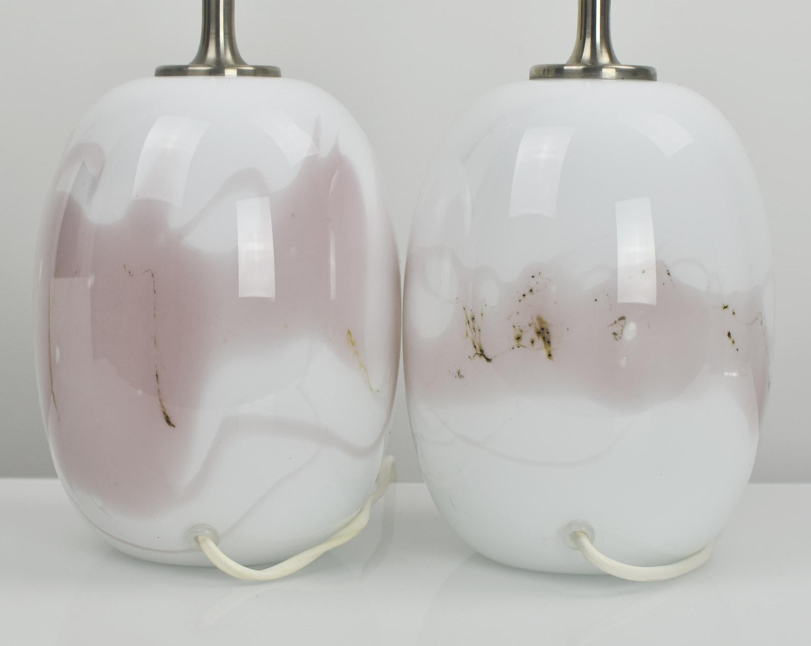 Mid-Century Modern Pair of Danish Holmegaard Sakura Lamps in Opaline Glass by Michael Bang For Sale