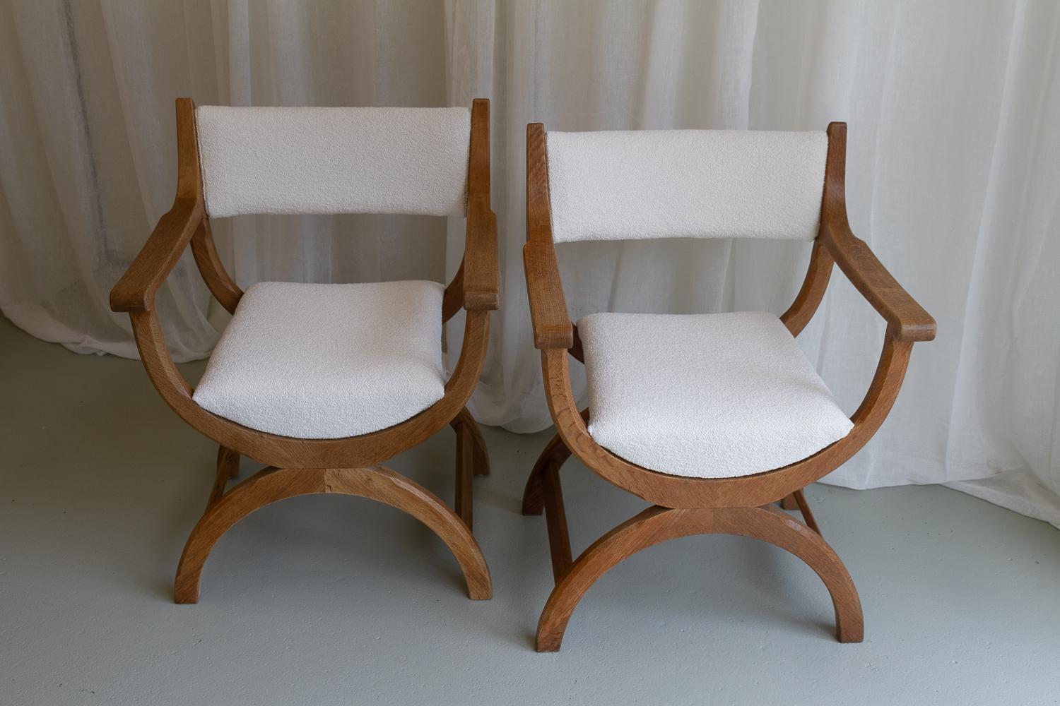 Scandinavian Modern Pair of Danish Kurul Armchairs in Oak and Bouclé by Henning Kjærnulf, 1960s.