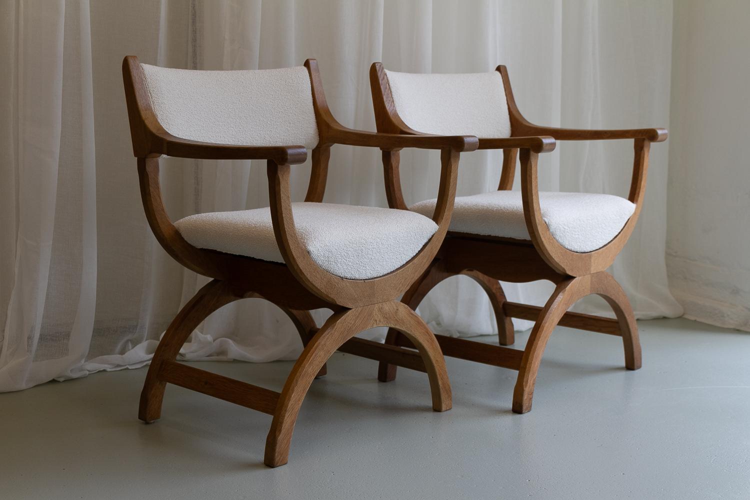 Mid-20th Century Pair of Danish Kurul Armchairs in Oak and Bouclé by Henning Kjærnulf, 1960s.
