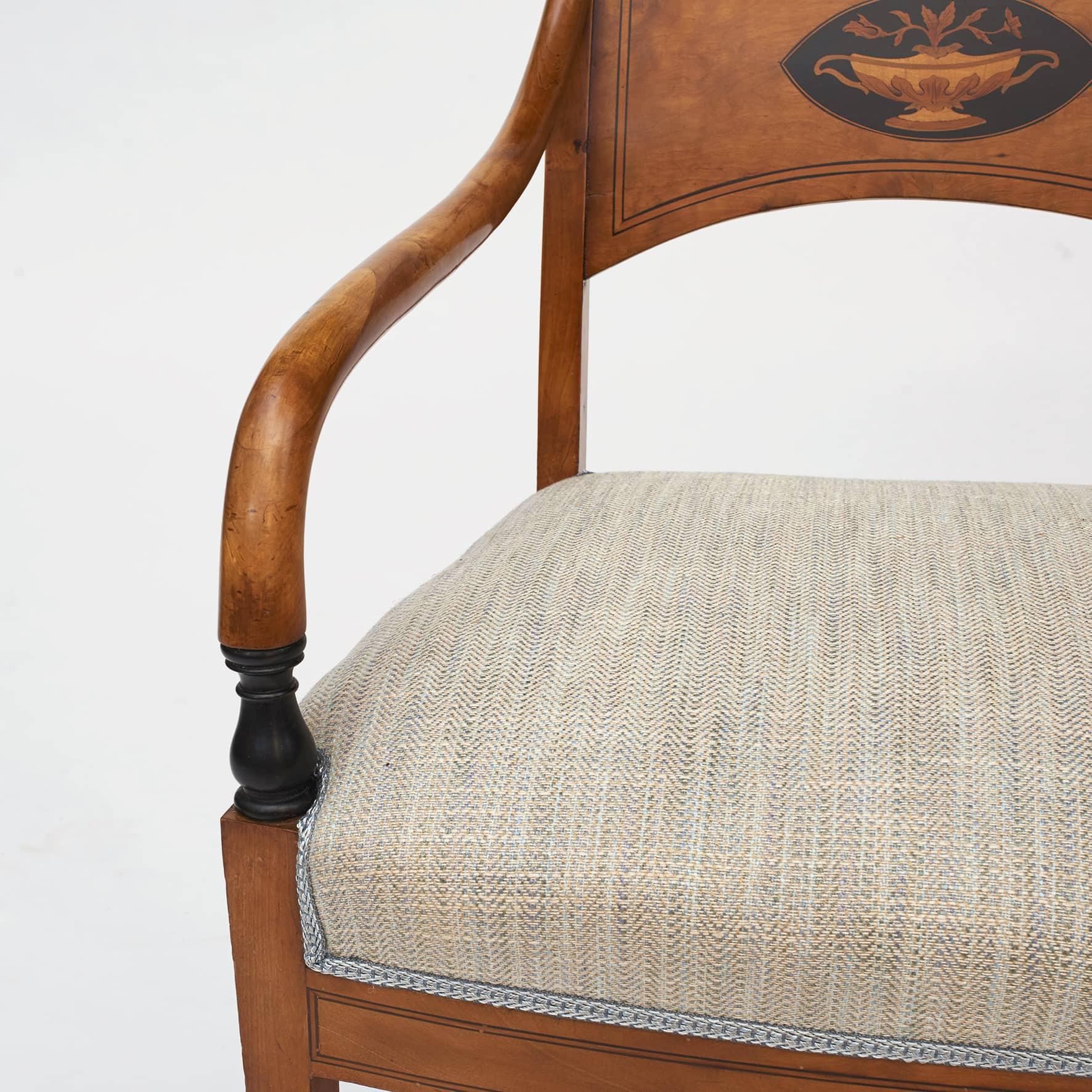 Paar dänische Sessel aus Birkenholz im späten Empire-Stil mit Intarsien, 1810-1820 (19. Jahrhundert) im Angebot